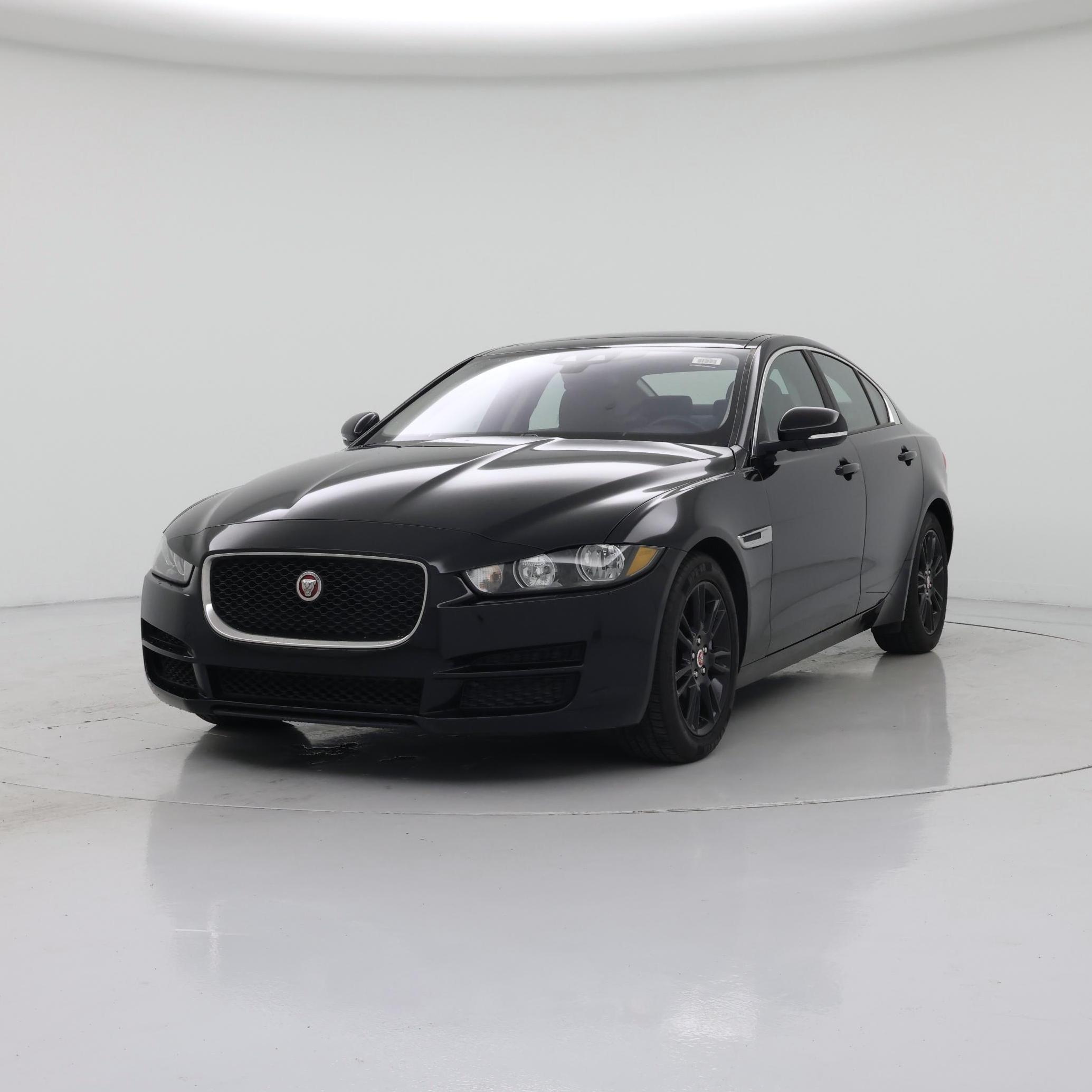 Thumbnail: 2018 Jaguar XE - 4