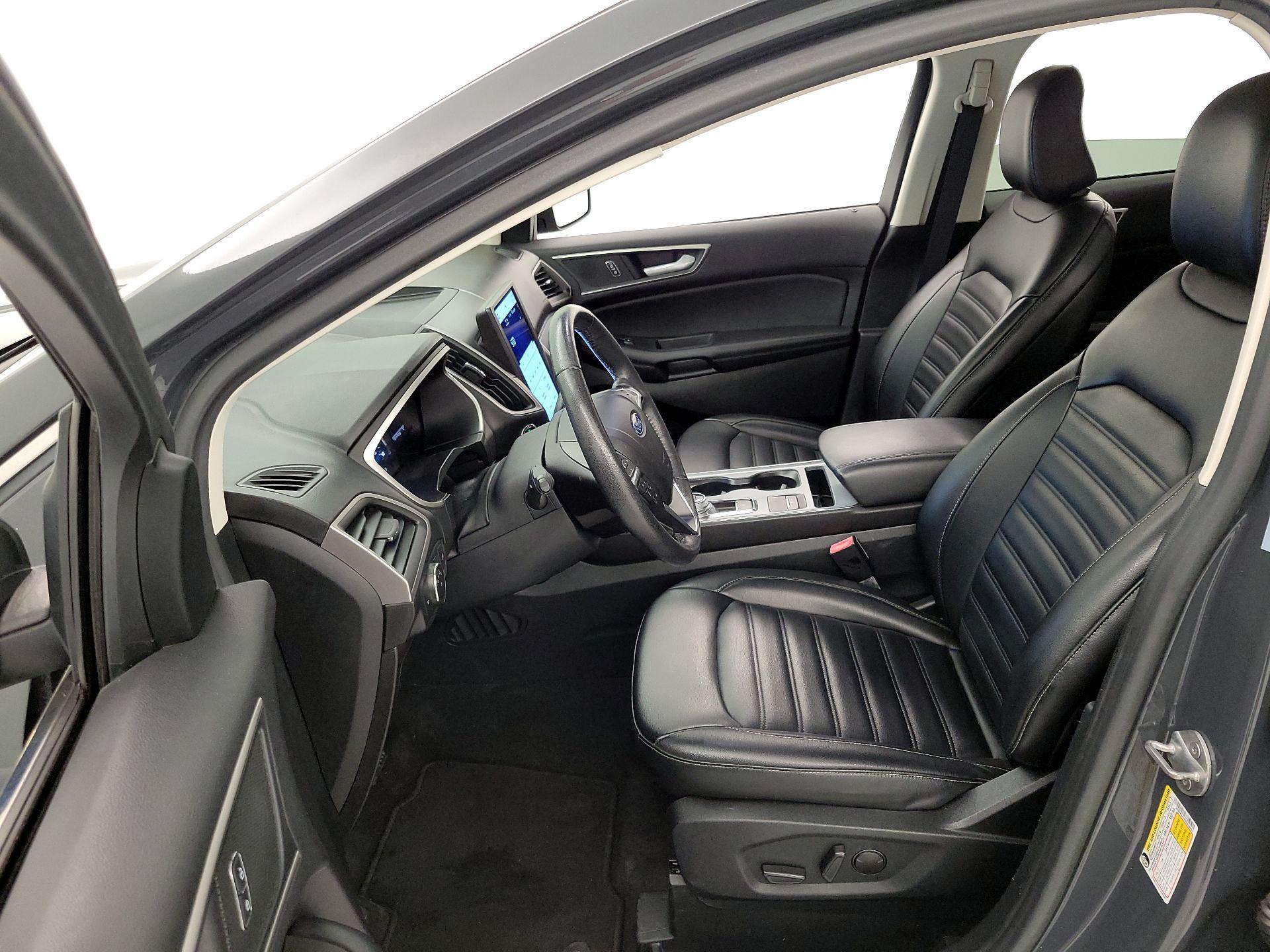 Thumbnail: 2021 Ford Edge - 11