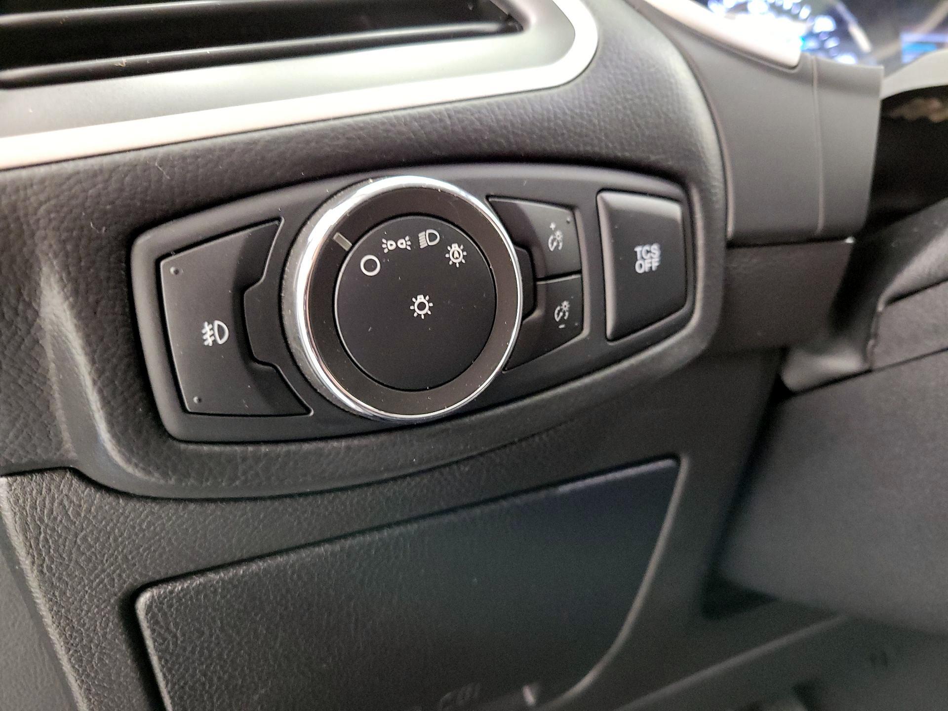 Thumbnail: 2021 Ford Edge - 13