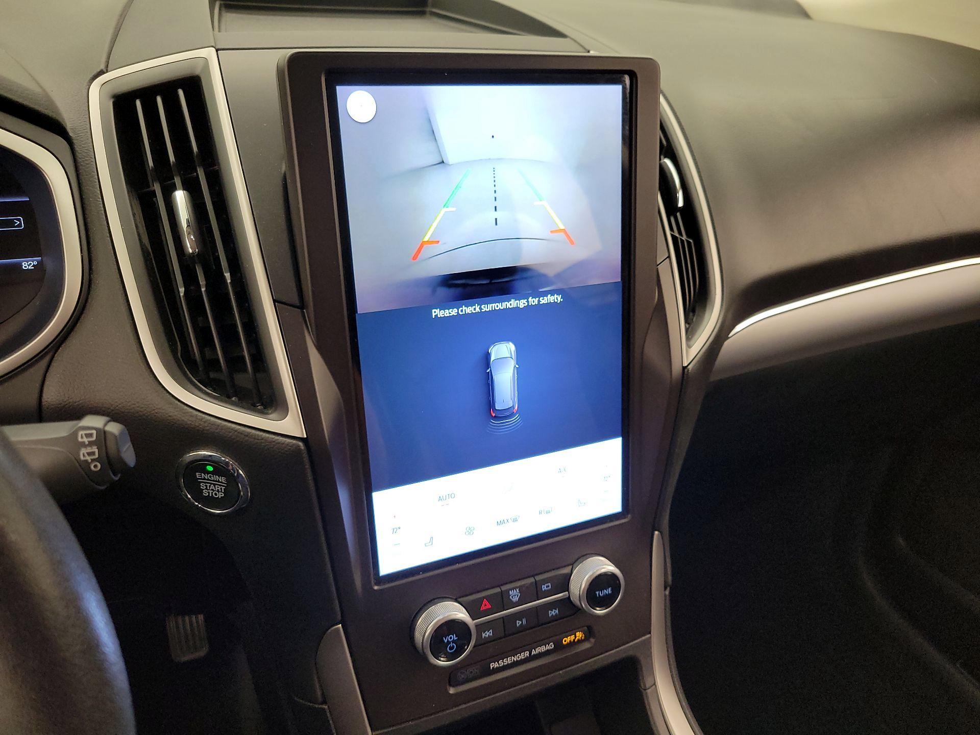 Thumbnail: 2021 Ford Edge - 14