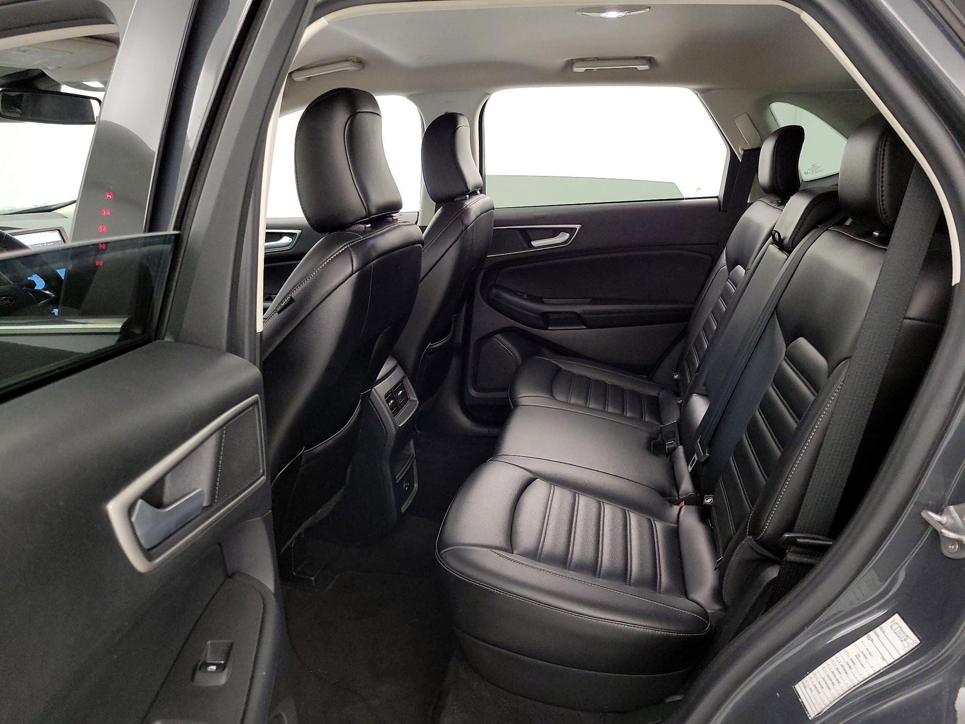 Thumbnail: 2021 Ford Edge - 19