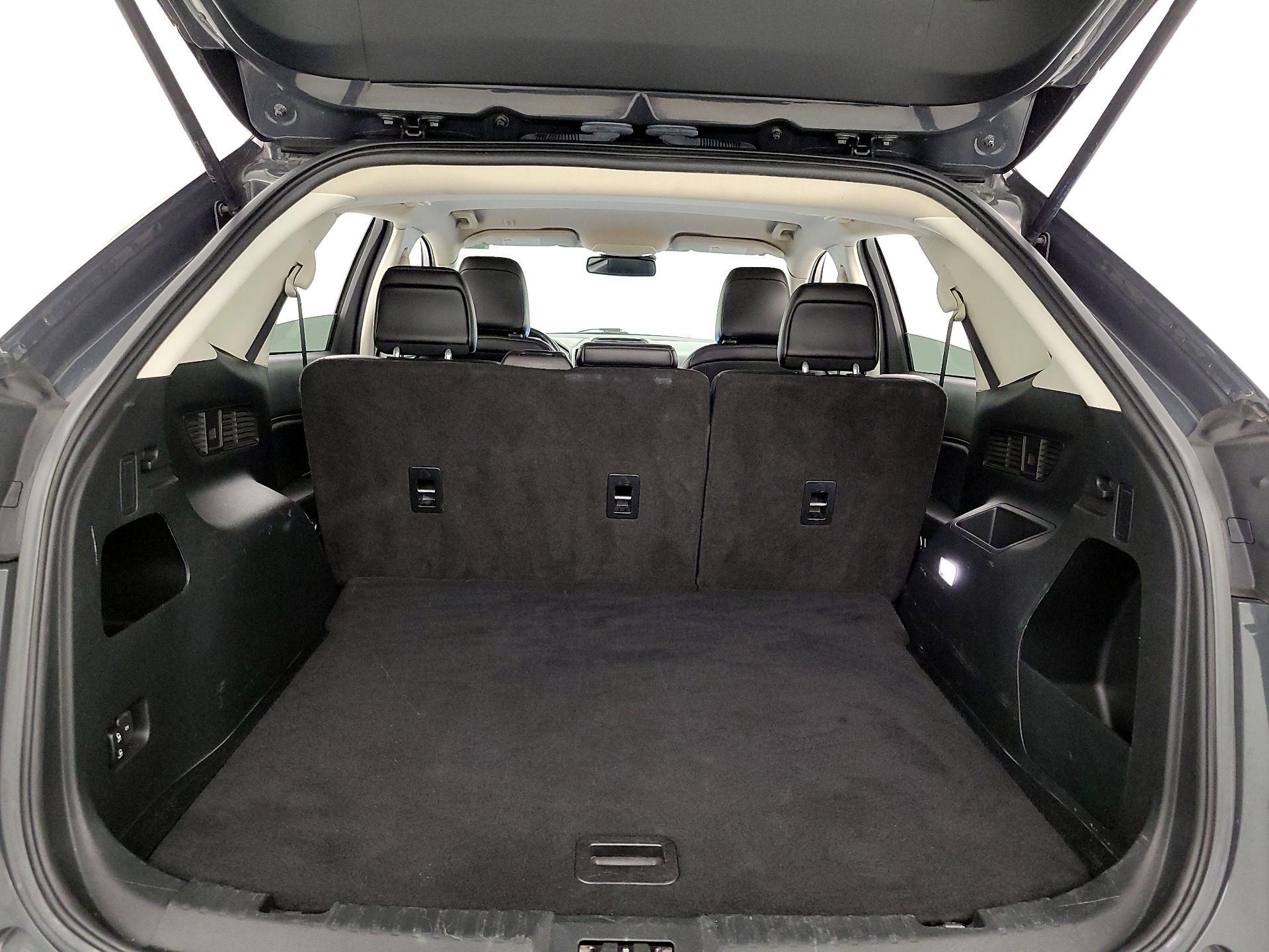 Thumbnail: 2021 Ford Edge - 20