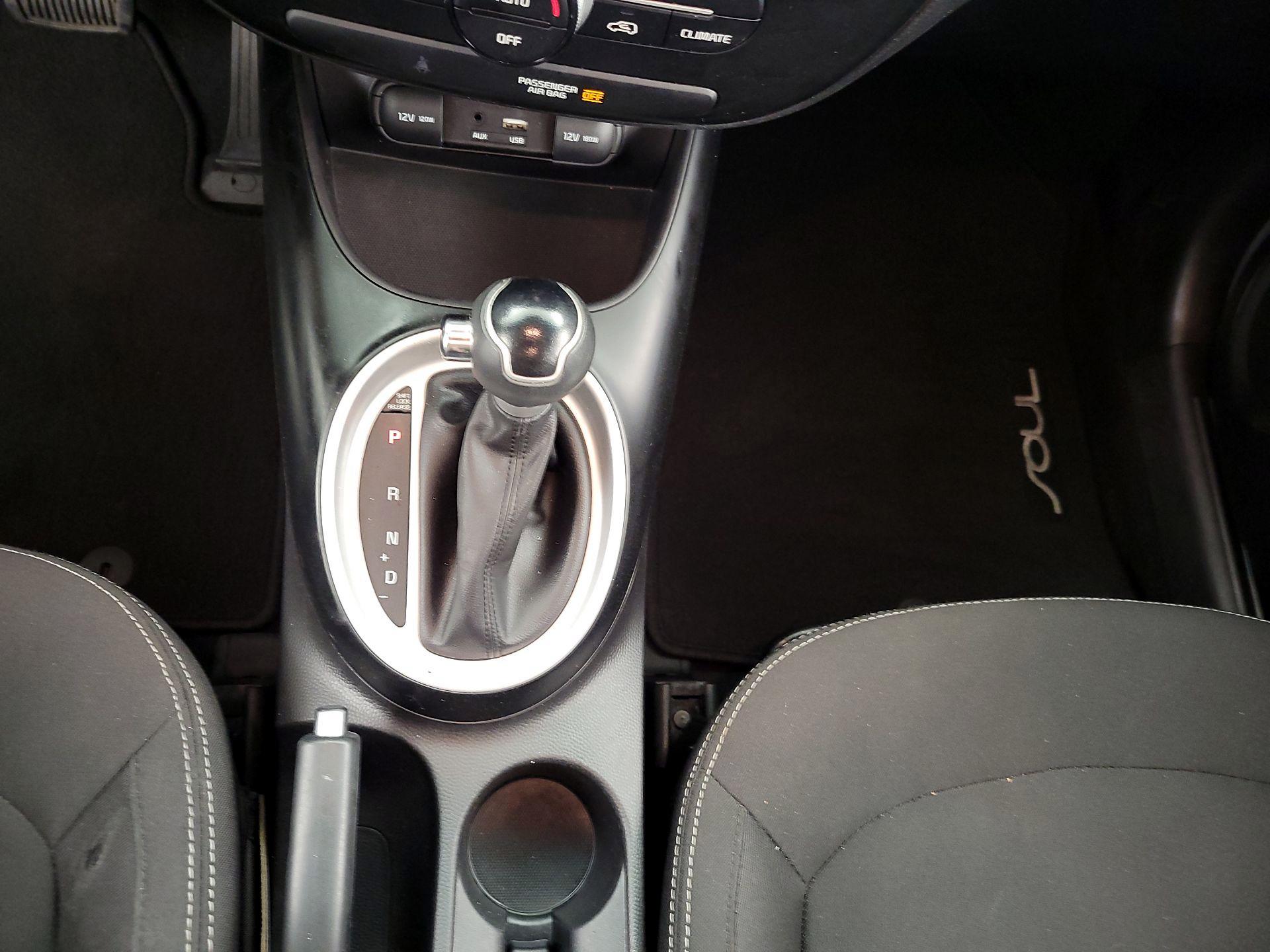 Thumbnail: 2019 Kia Soul - 17