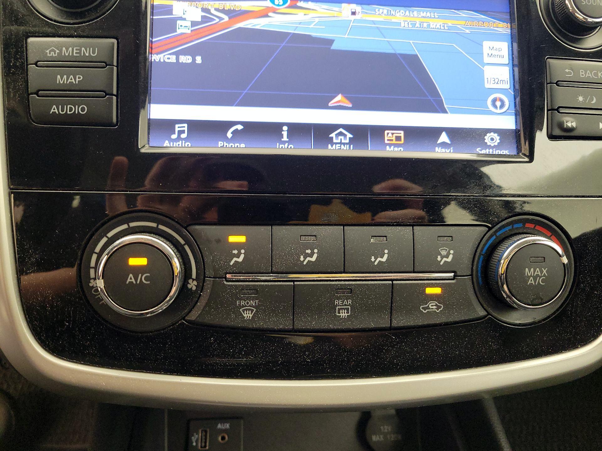 Thumbnail: 2018 Nissan Altima - 16