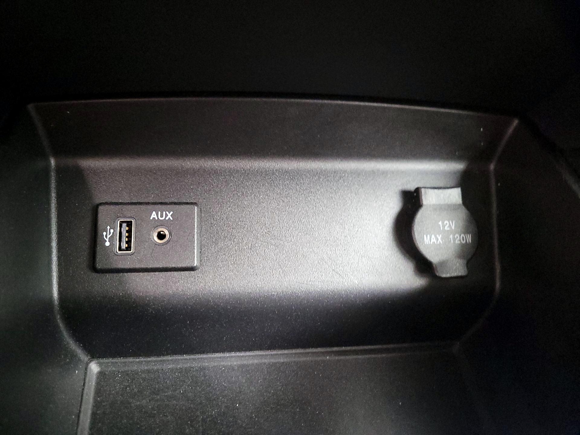 Thumbnail: 2018 Nissan Altima - 18