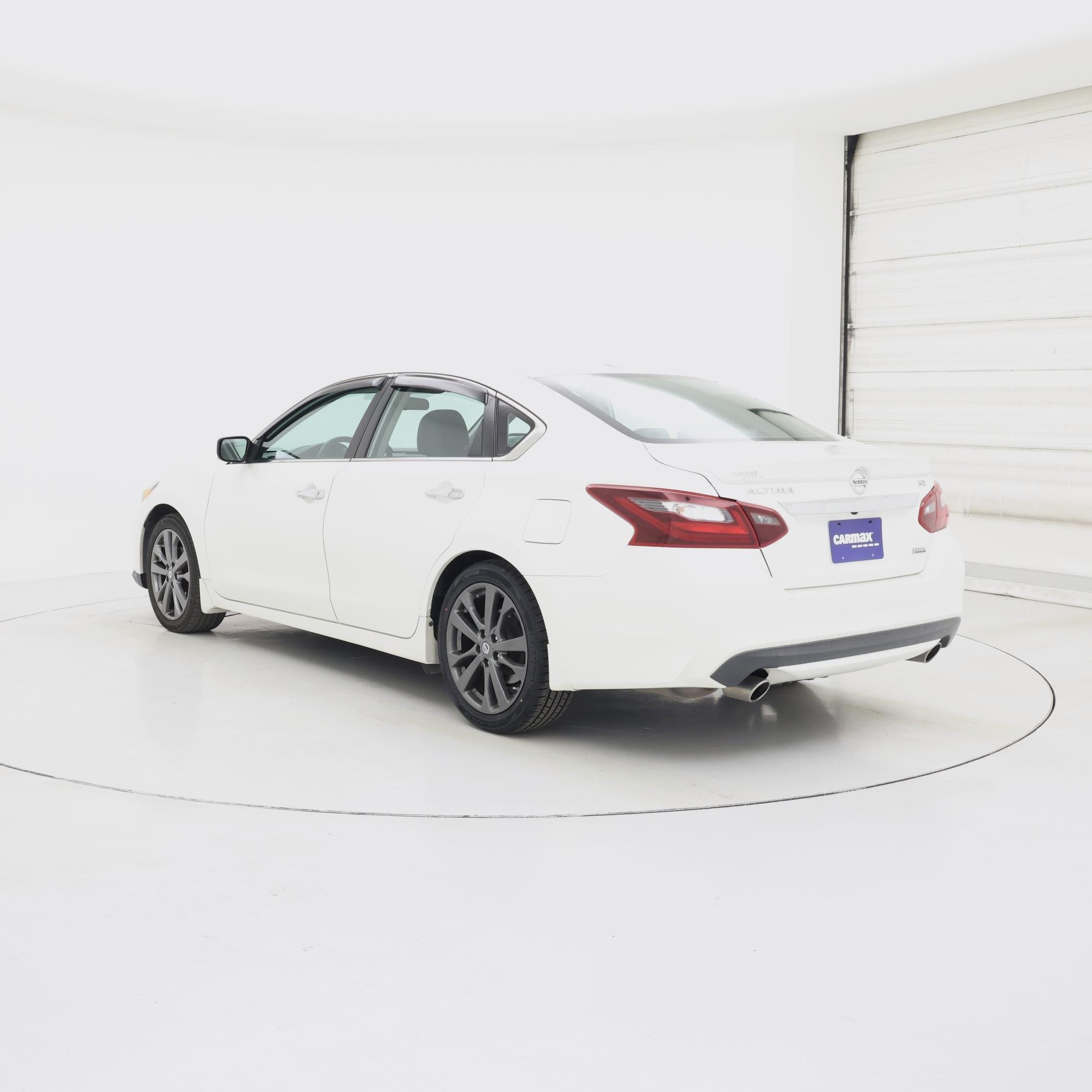 Thumbnail: 2018 Nissan Altima - 2