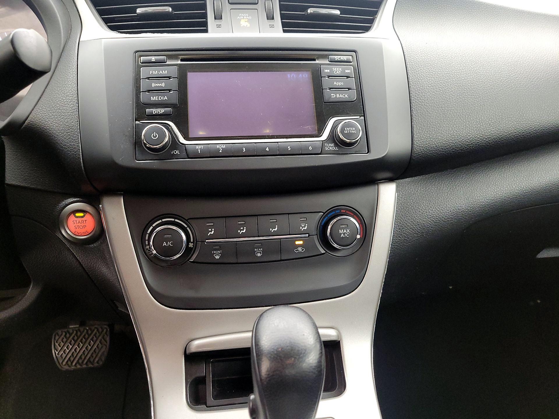 Thumbnail: 2015 Nissan Sentra - 16