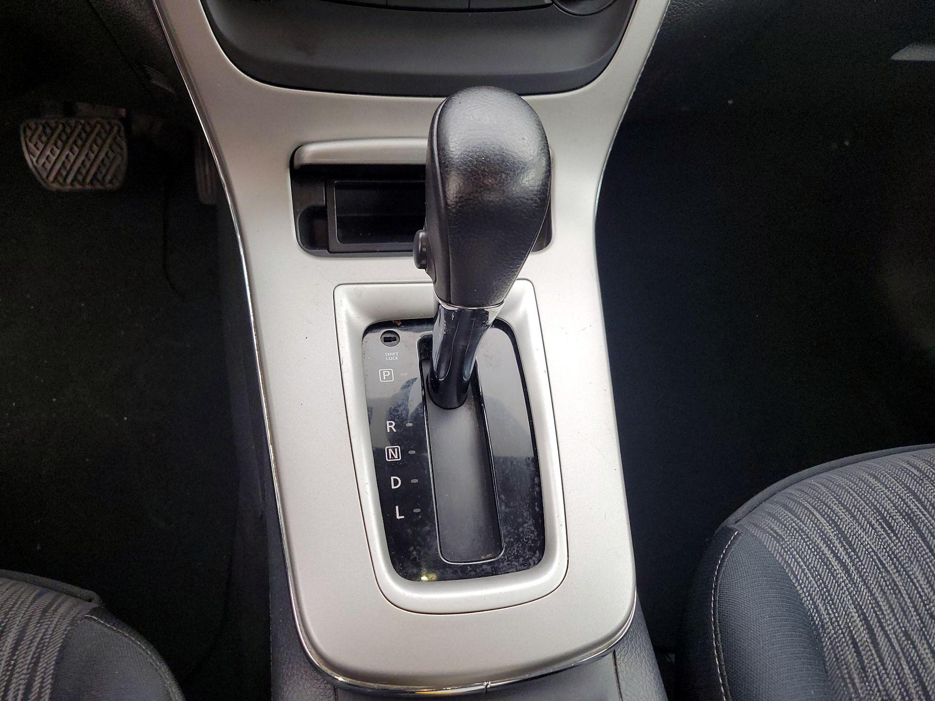 Thumbnail: 2015 Nissan Sentra - 17