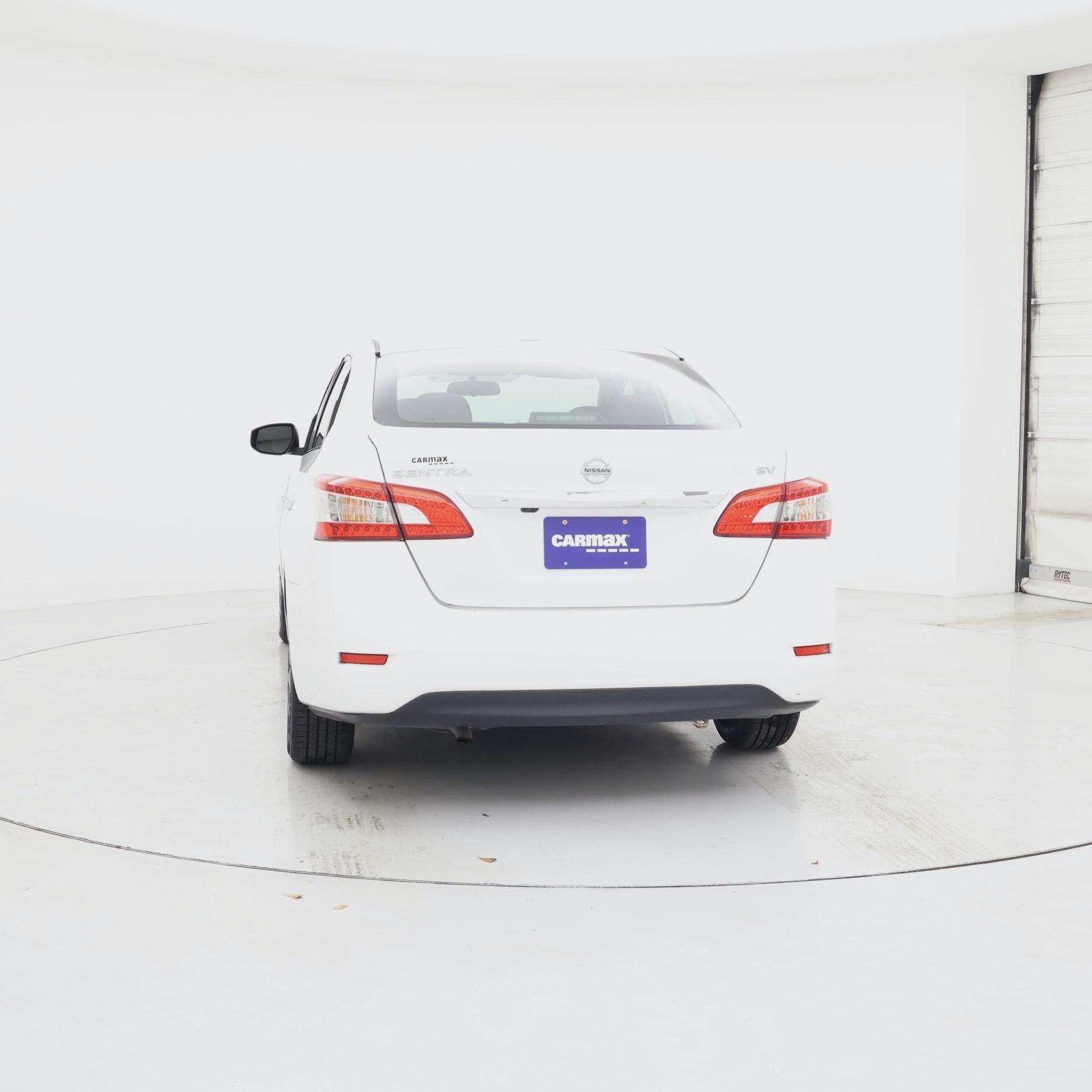 Thumbnail: 2015 Nissan Sentra - 6