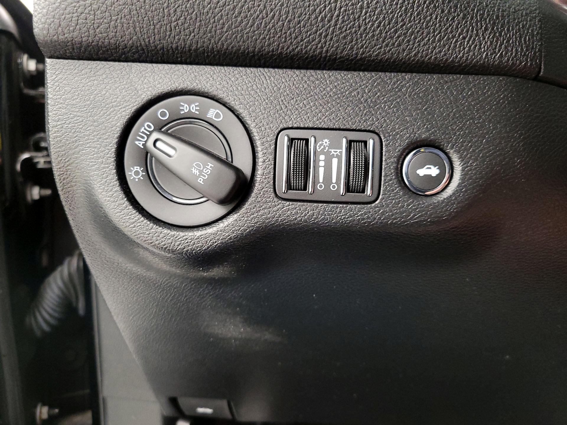 Thumbnail: 2020 Dodge Challenger - 13