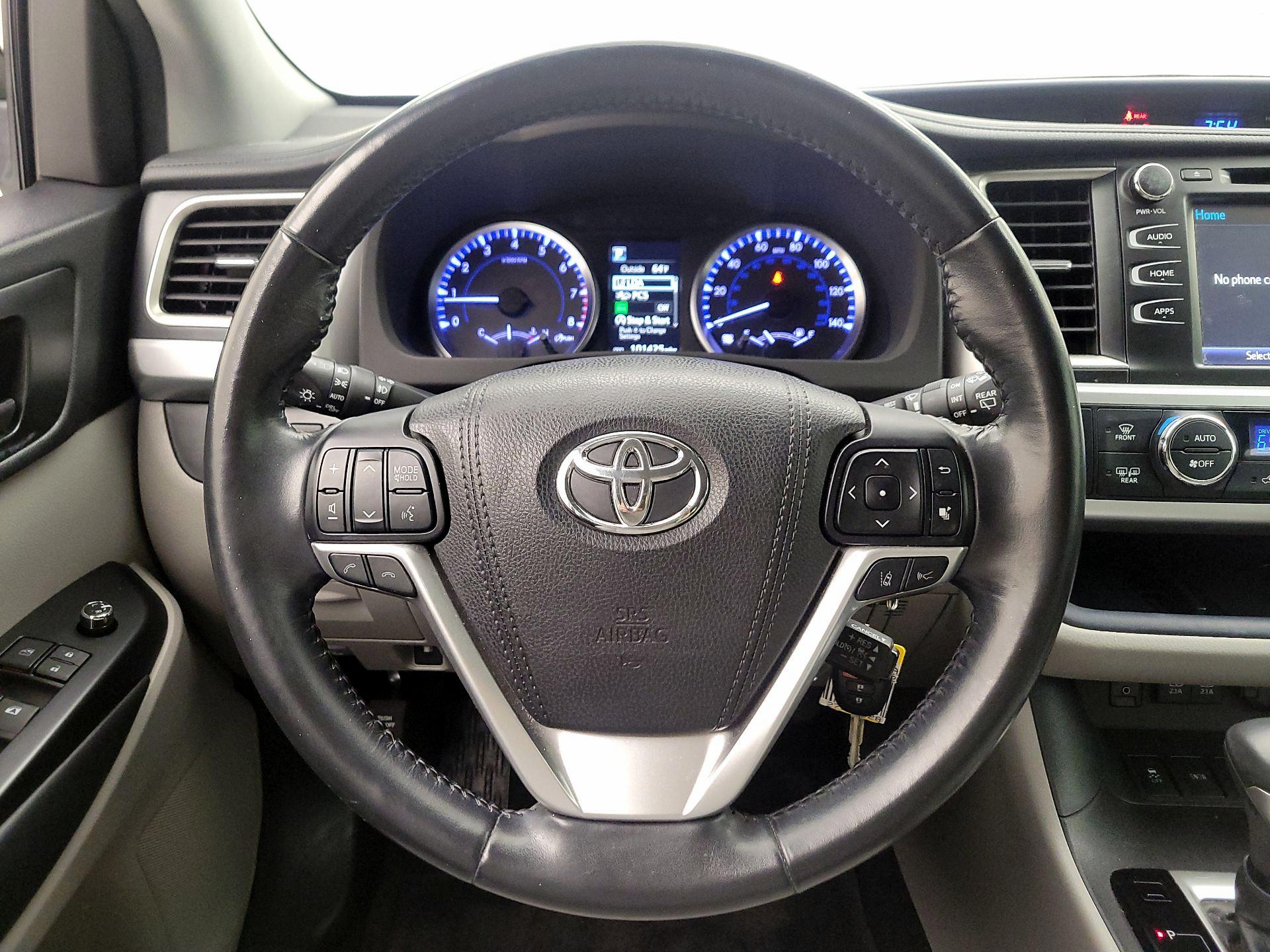 Thumbnail: 2018 Toyota Highlander - 10