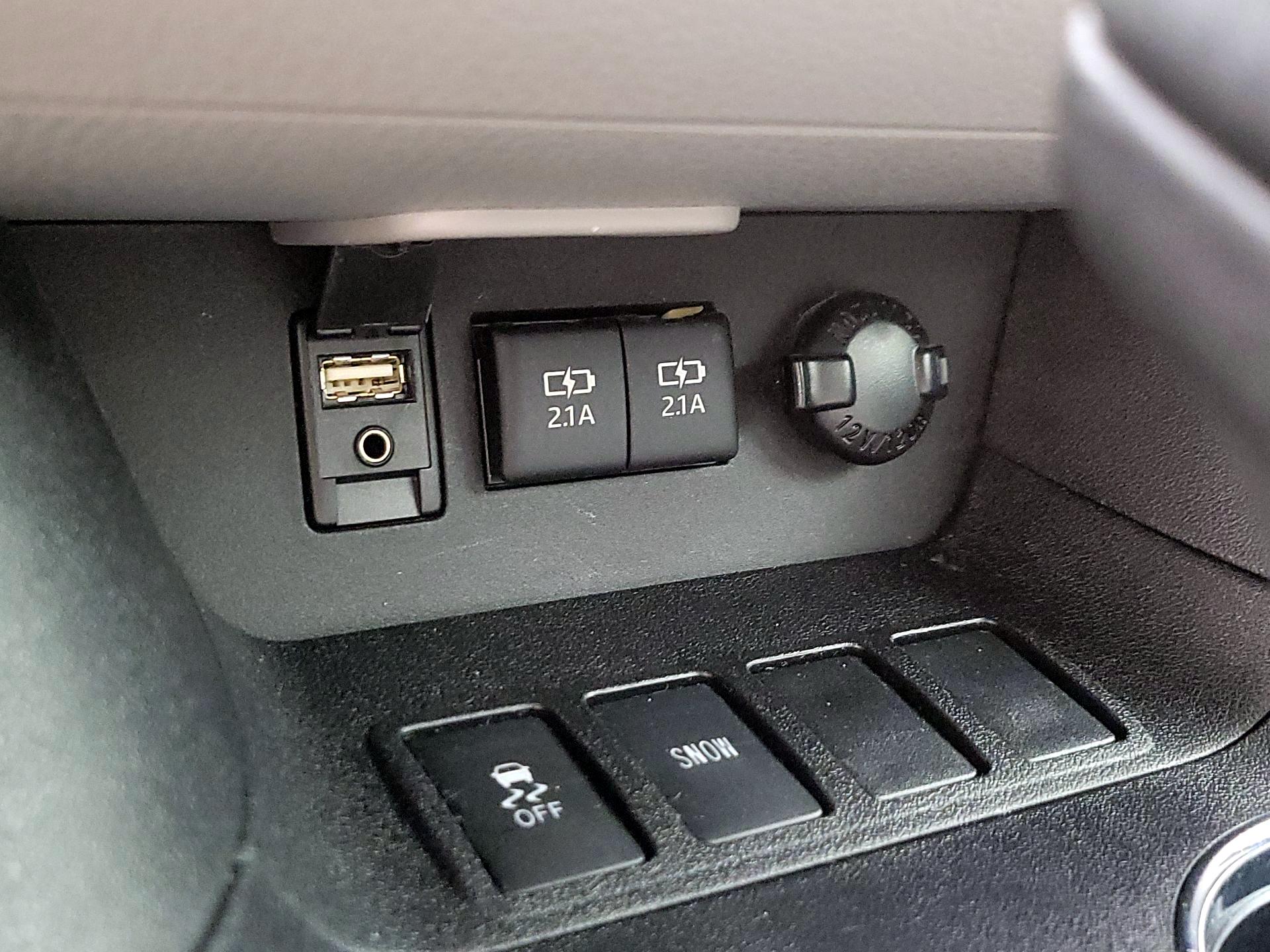 Thumbnail: 2018 Toyota Highlander - 18