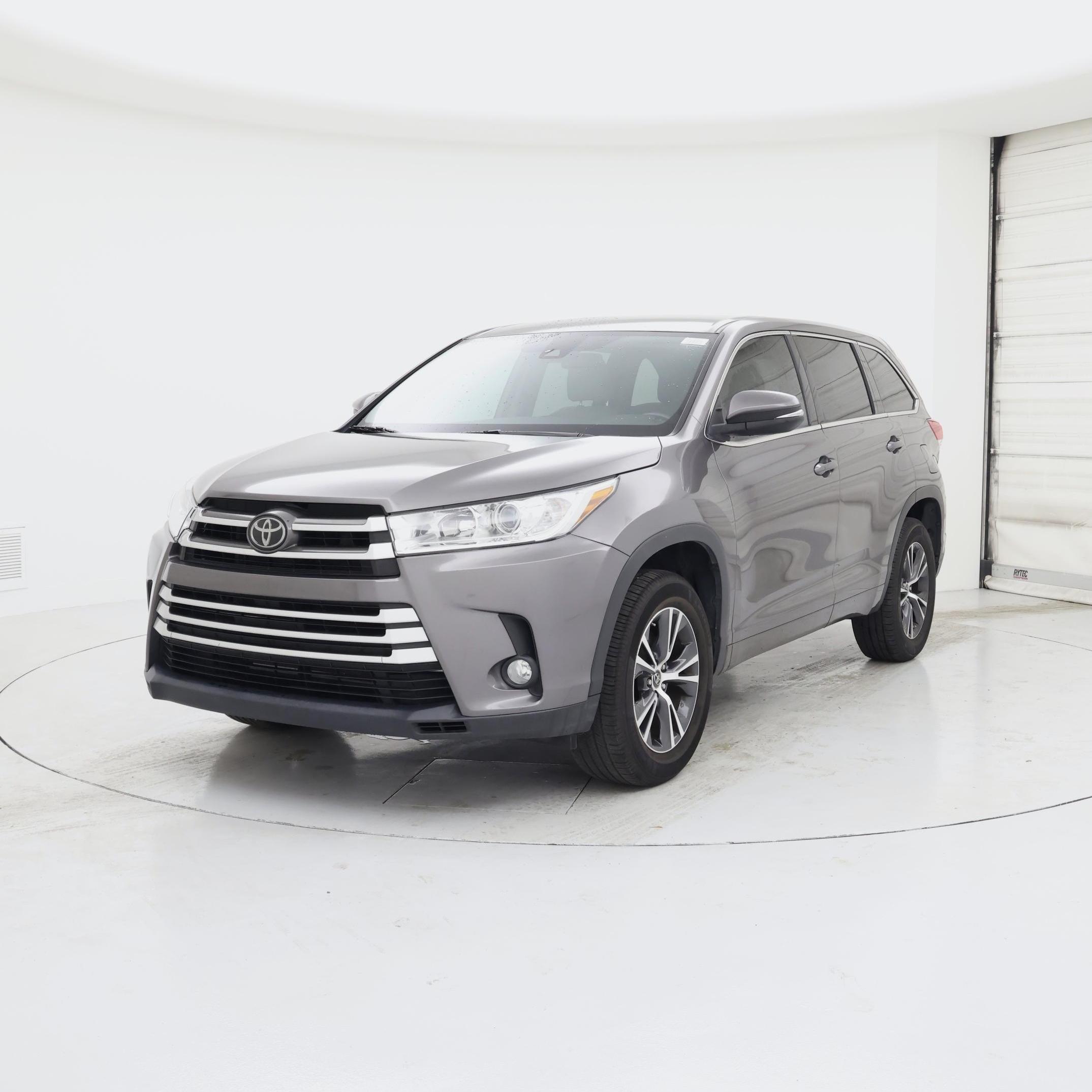 Thumbnail: 2018 Toyota Highlander - 4