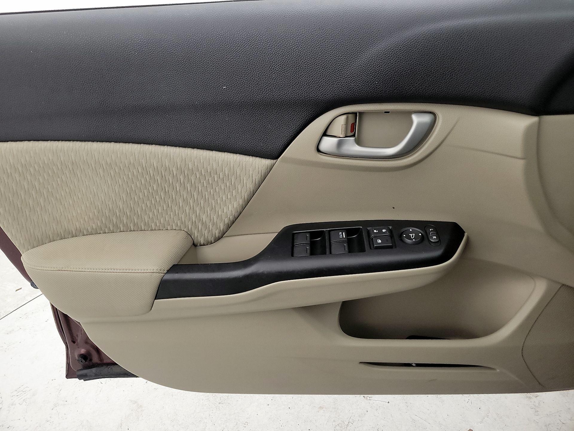 Thumbnail: 2014 Honda Civic - 12