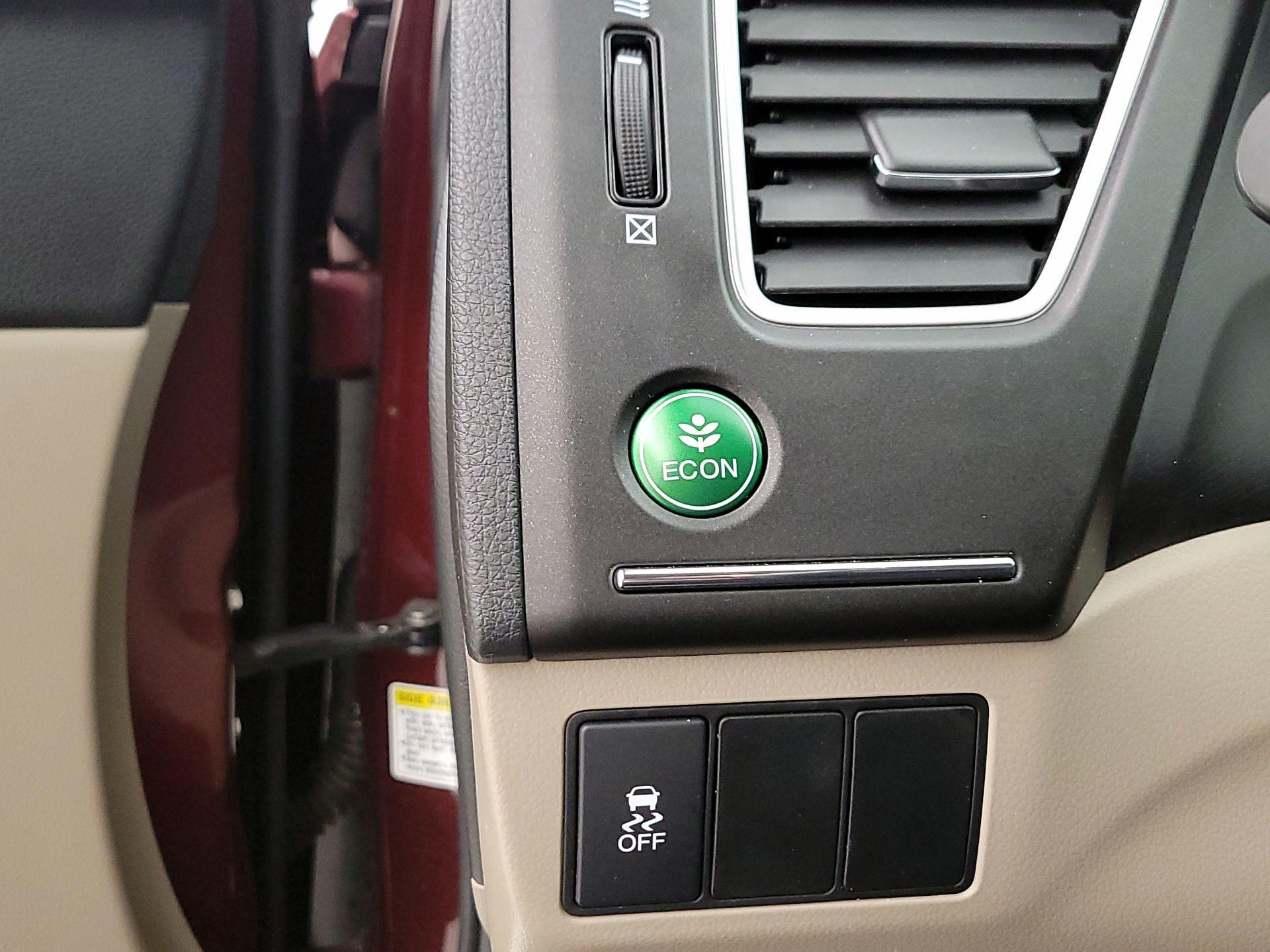 Thumbnail: 2014 Honda Civic - 13