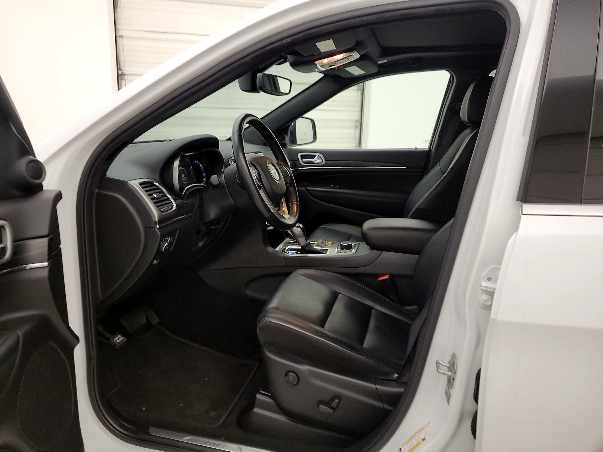 Thumbnail: 2022 Jeep Grand Cherokee - 11