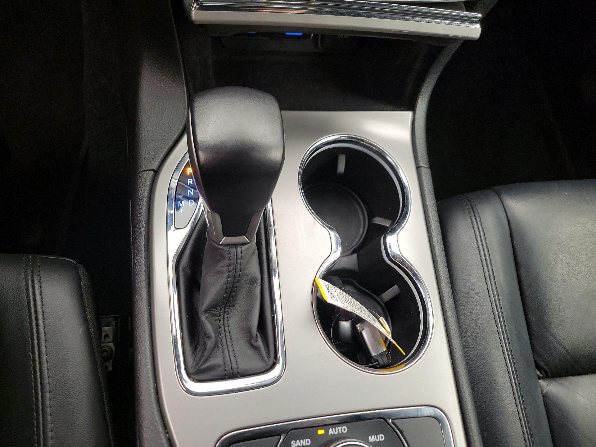 Thumbnail: 2022 Jeep Grand Cherokee - 17