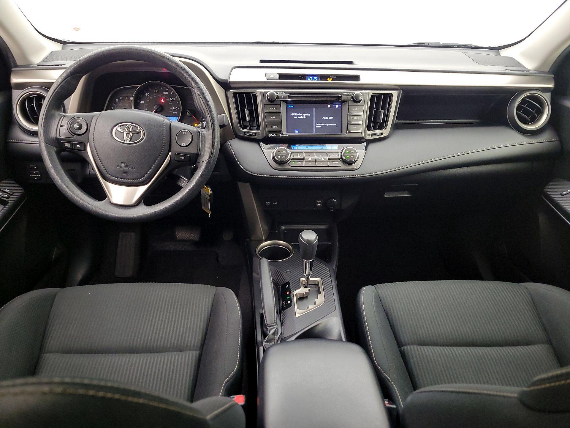 Thumbnail: 2015 Toyota RAV4 - 9