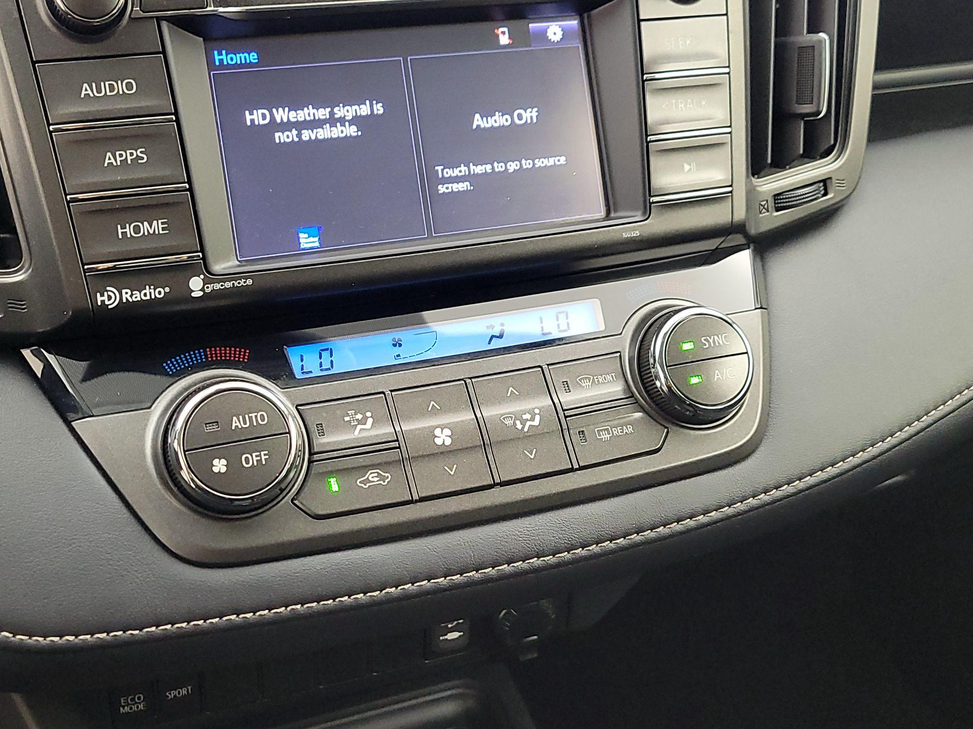 Thumbnail: 2015 Toyota RAV4 - 16