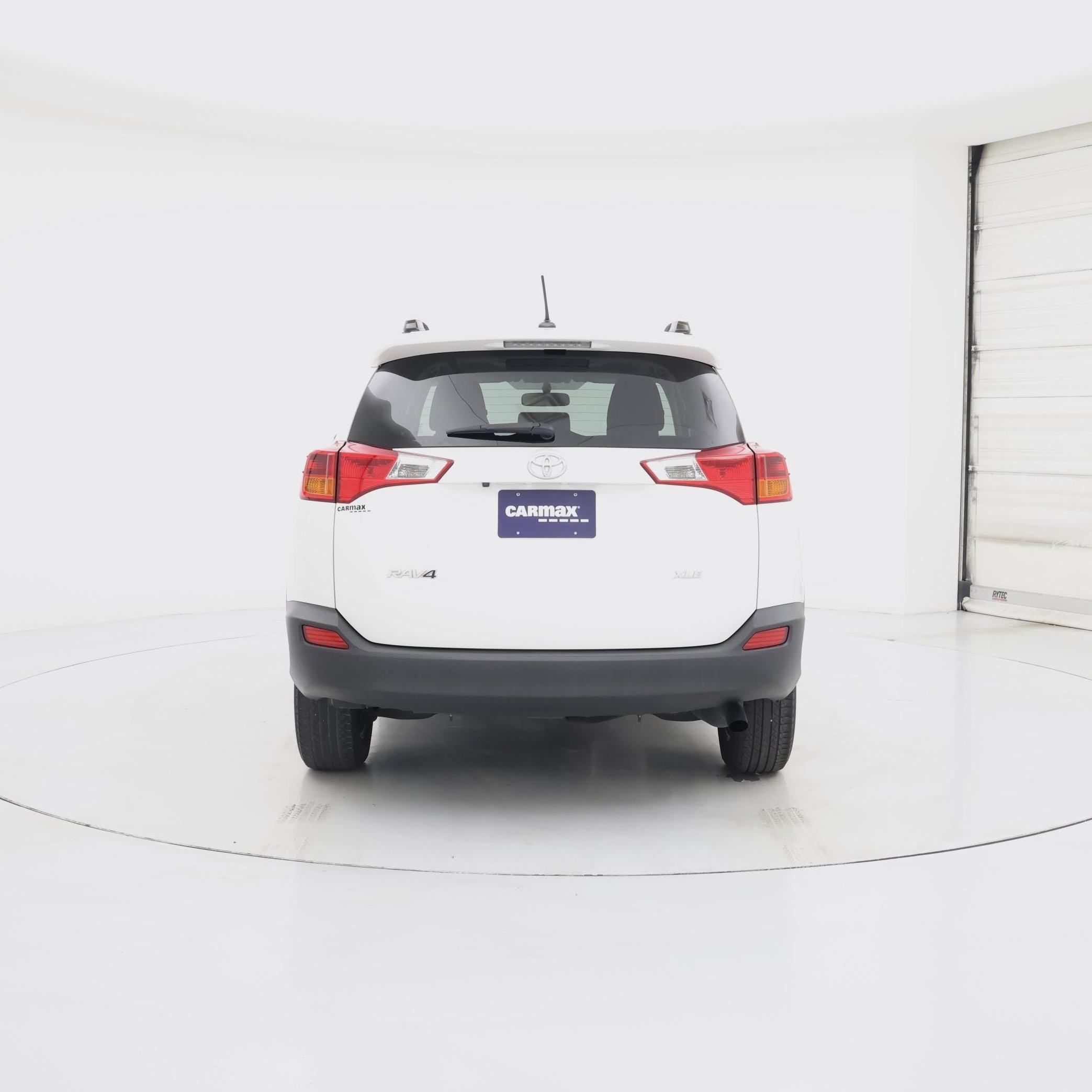 Thumbnail: 2015 Toyota RAV4 - 6