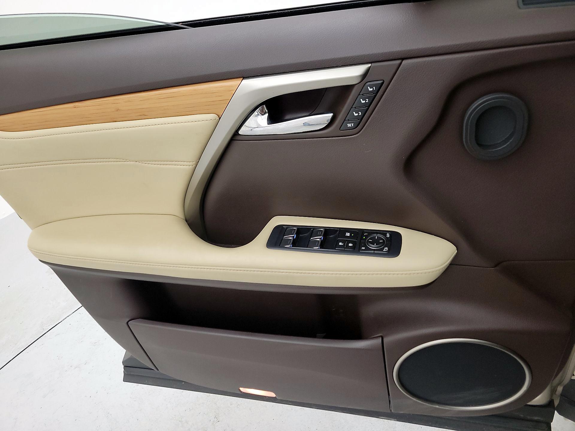 Thumbnail: 2019 Lexus RX - 12