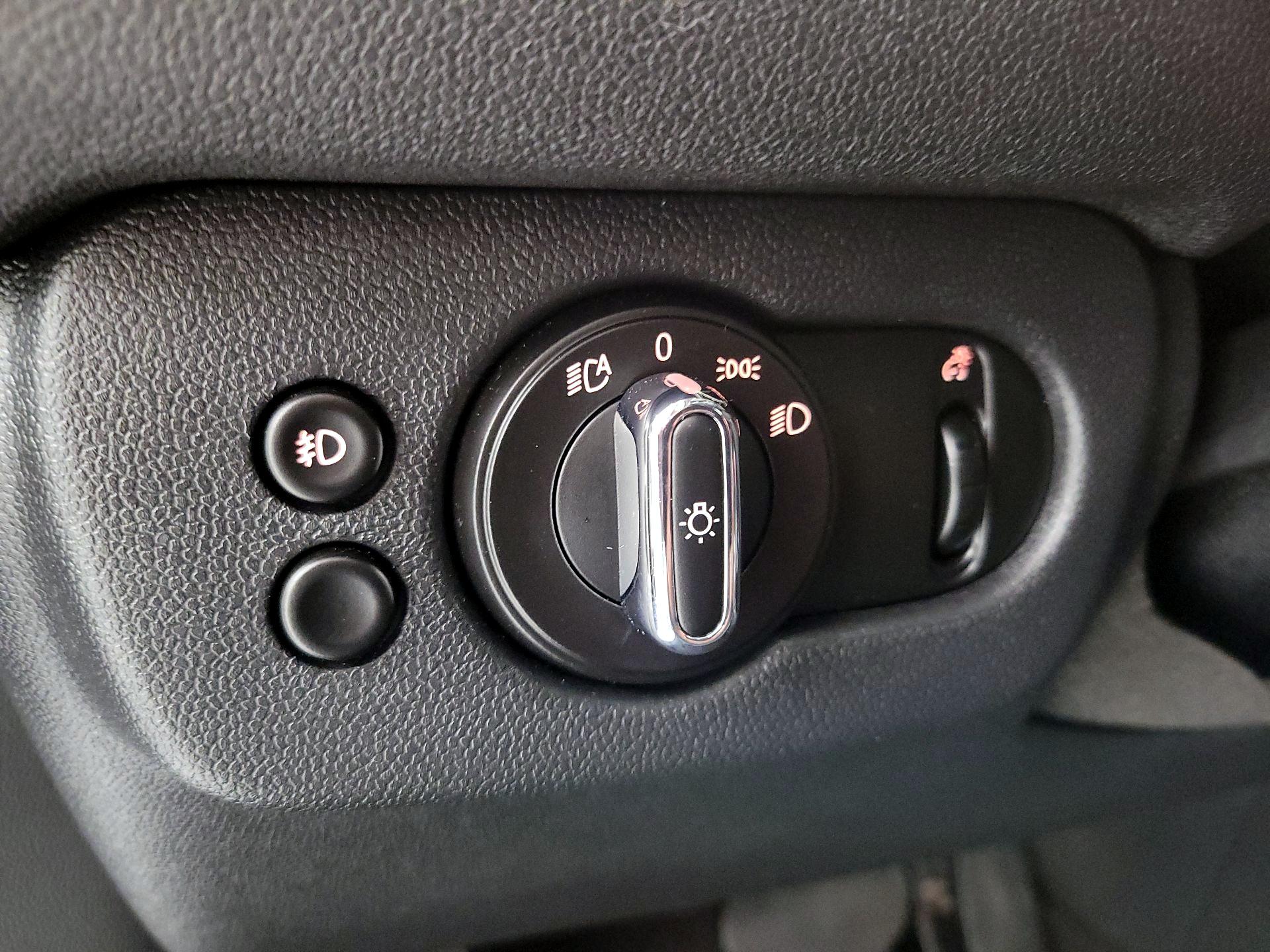 Thumbnail: 2019 MINI Cooper Clubman - 13