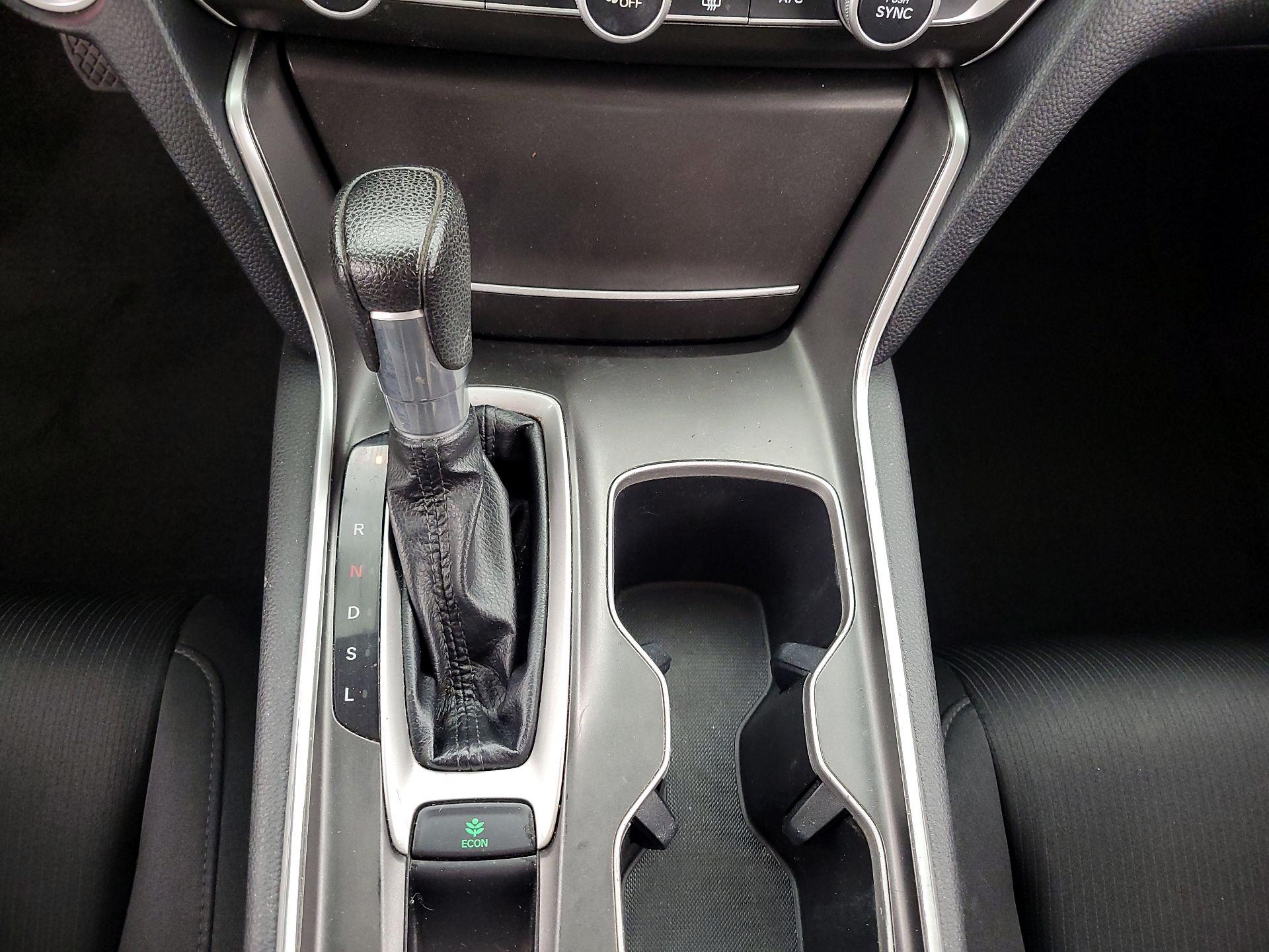 Thumbnail: 2019 Honda Accord - 17