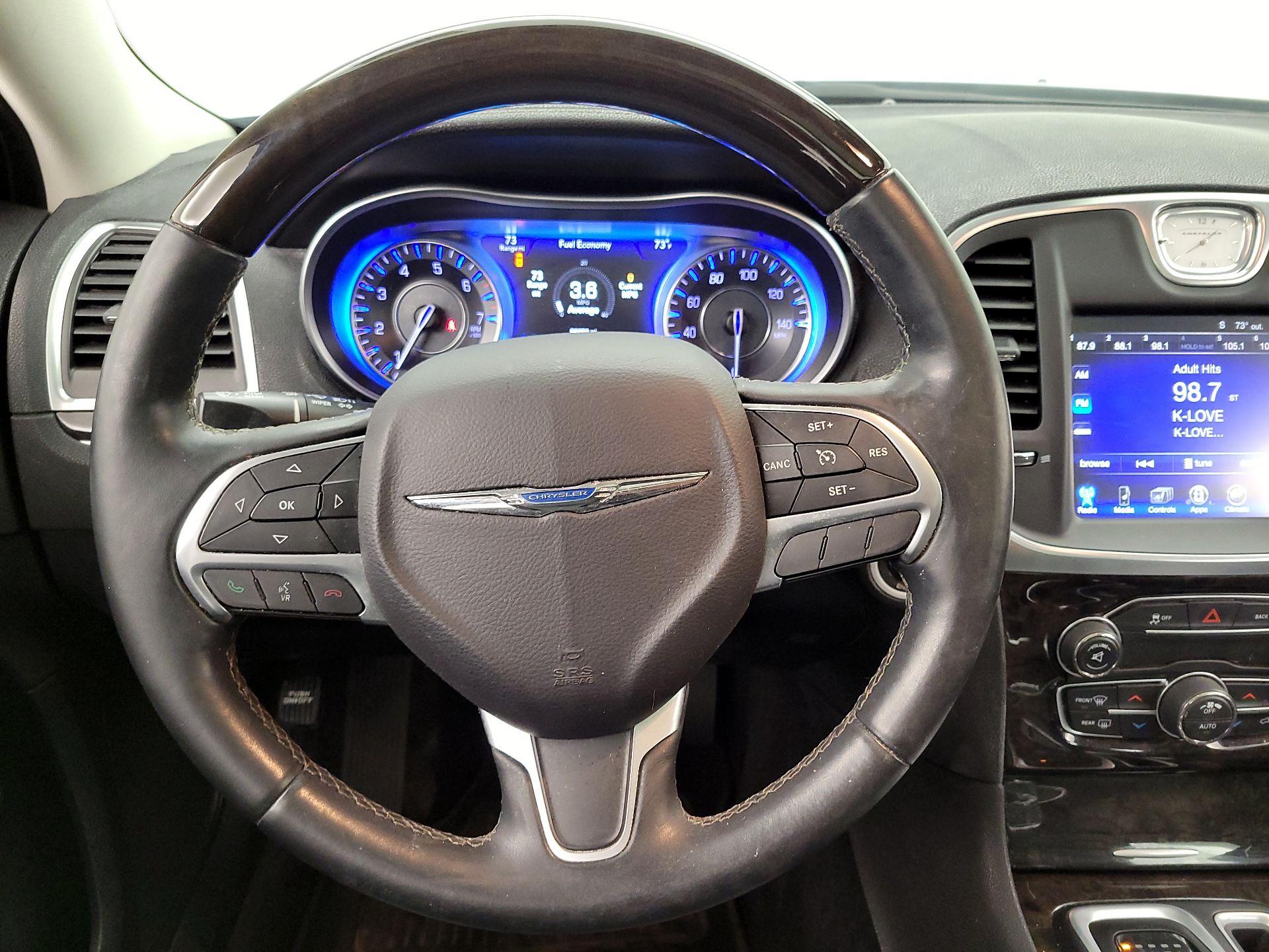 Thumbnail: 2016 Chrysler 300 - 10