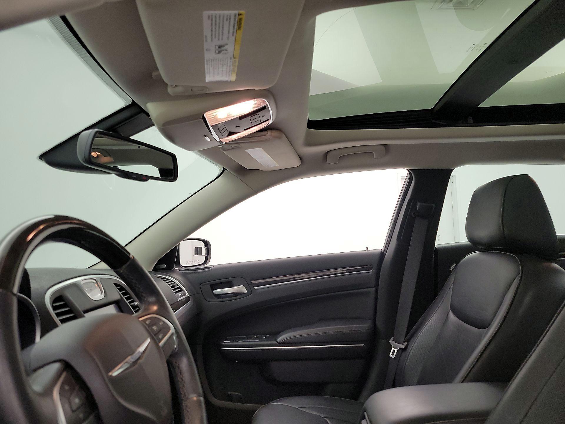 Thumbnail: 2016 Chrysler 300 - 19