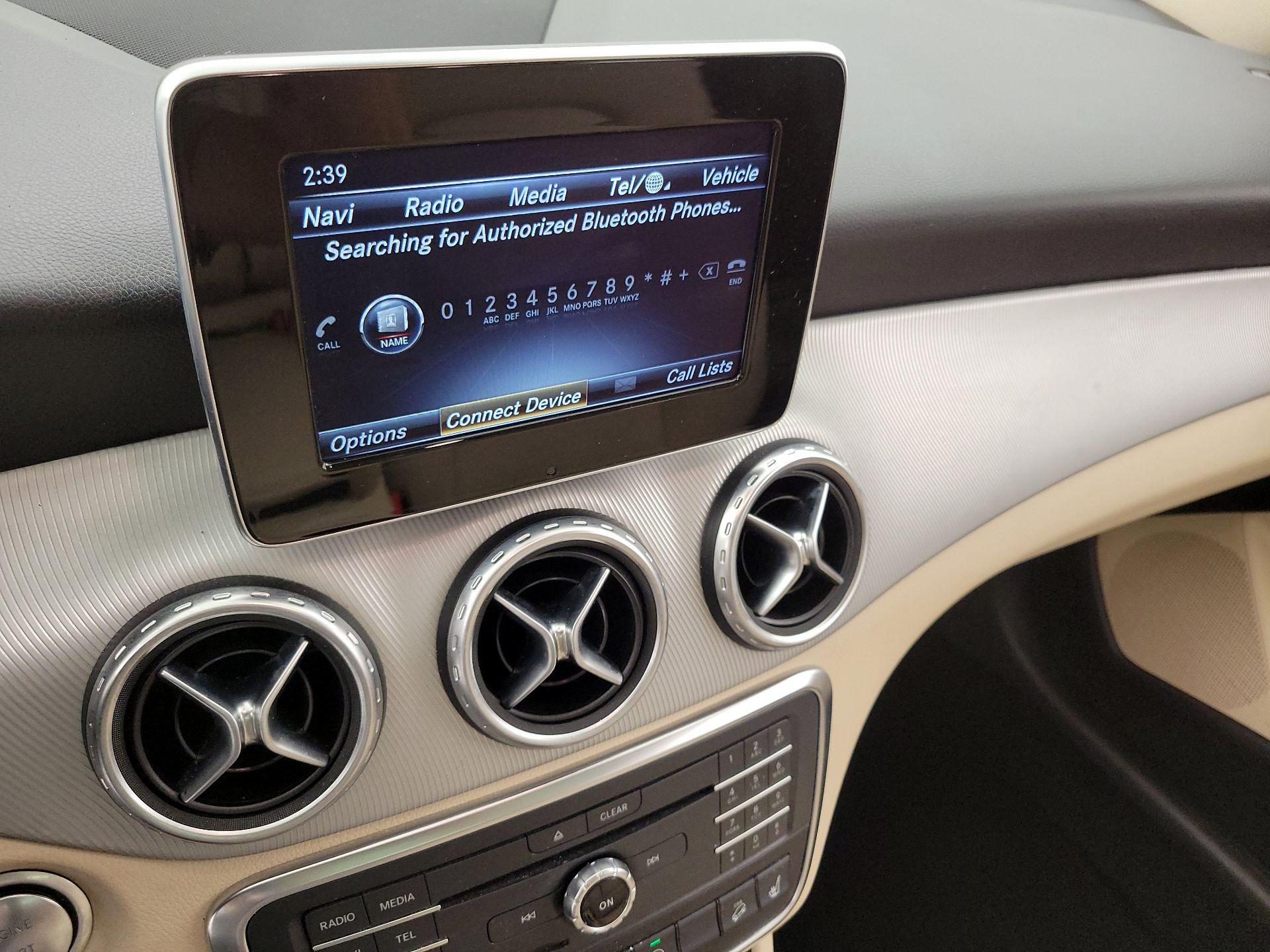 Thumbnail: 2017 Mercedes-Benz GLA - 15