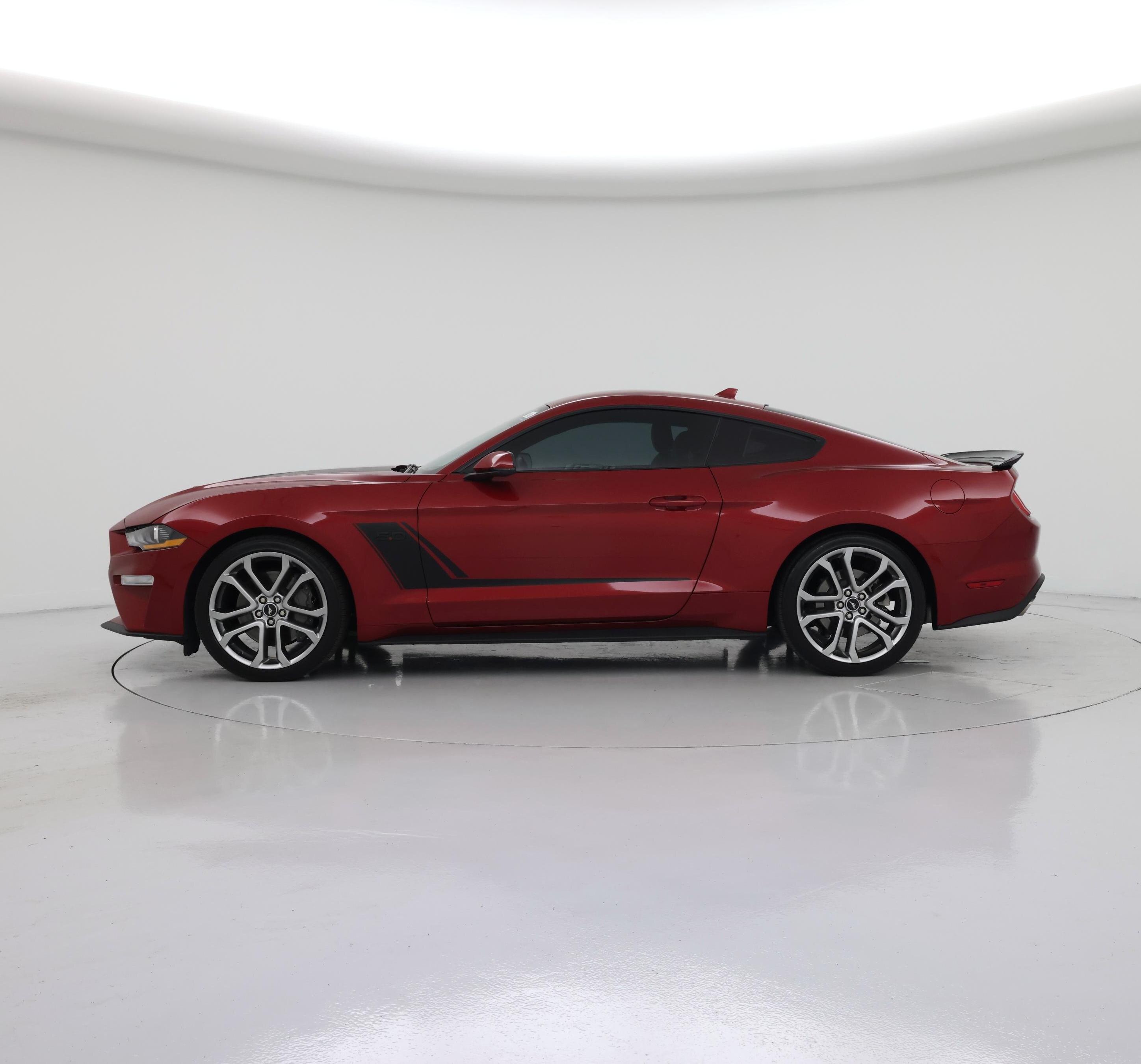 Thumbnail: 2022 Ford Mustang - 3