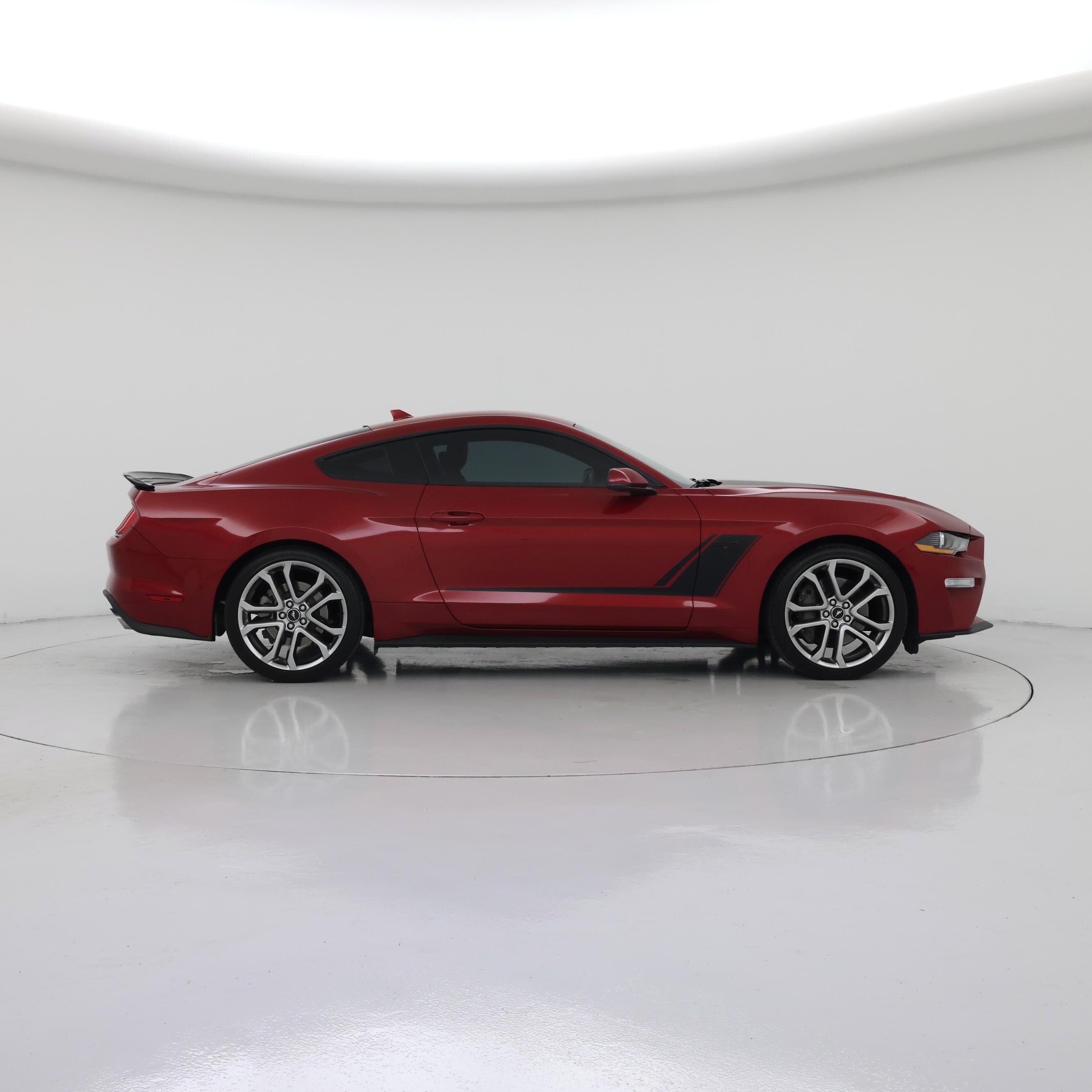Thumbnail: 2022 Ford Mustang - 7