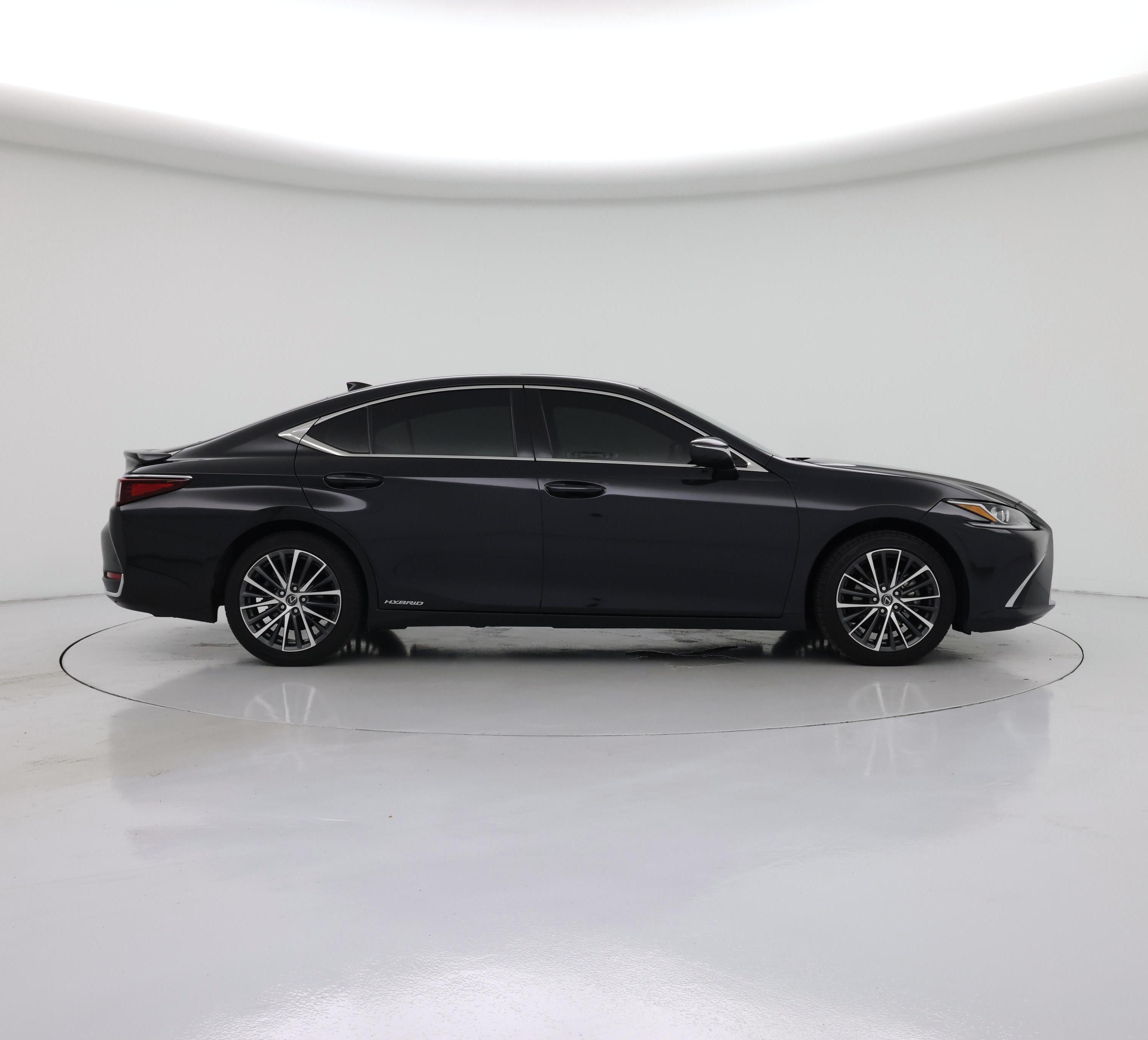 Thumbnail: 2022 Lexus ES - 7