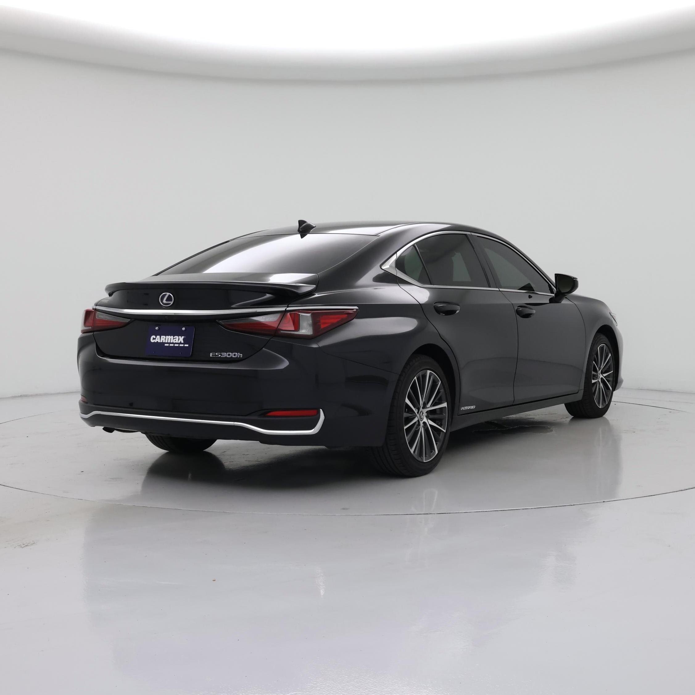 Thumbnail: 2022 Lexus ES - 8