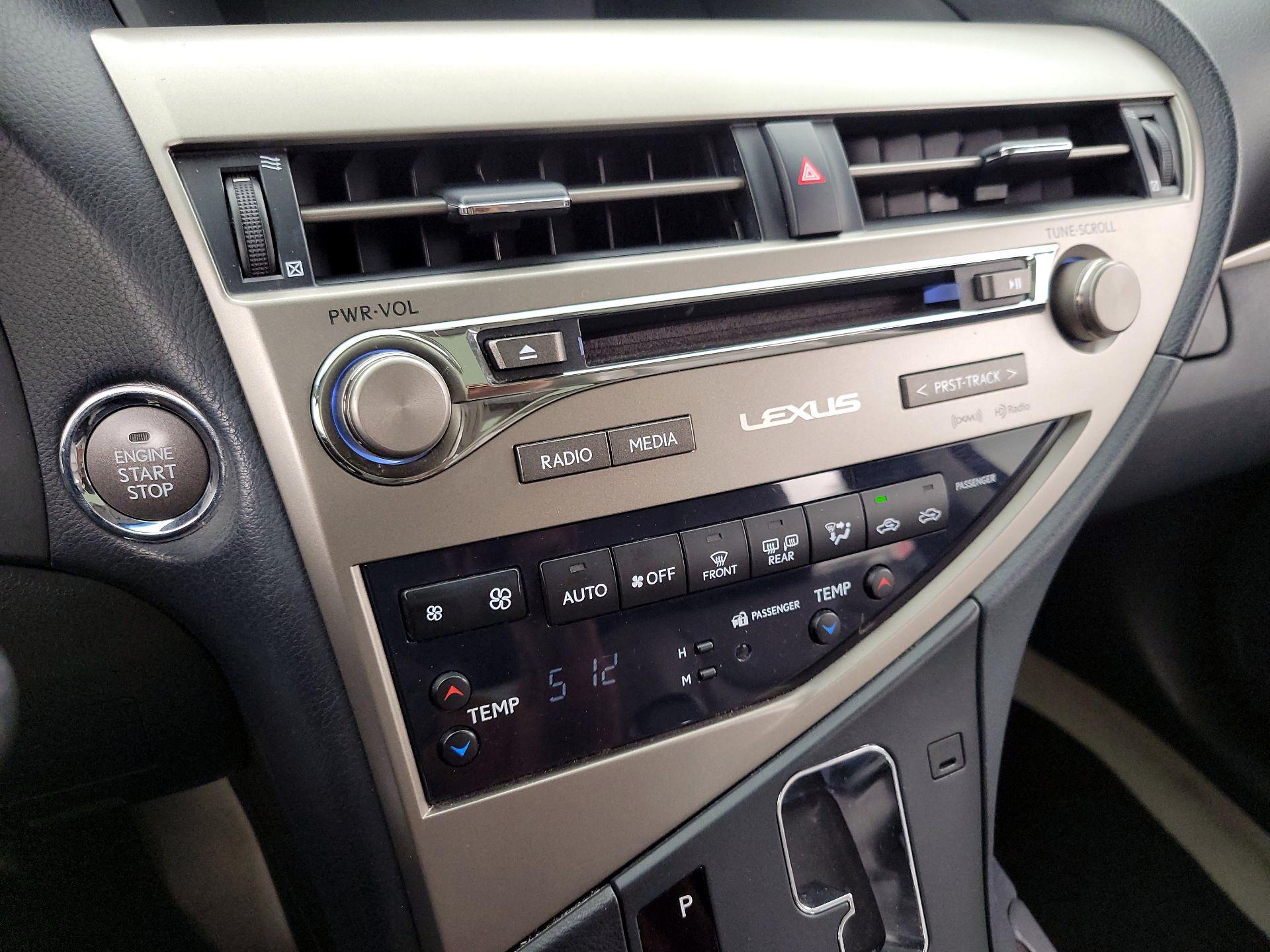 Thumbnail: 2015 Lexus RX - 16