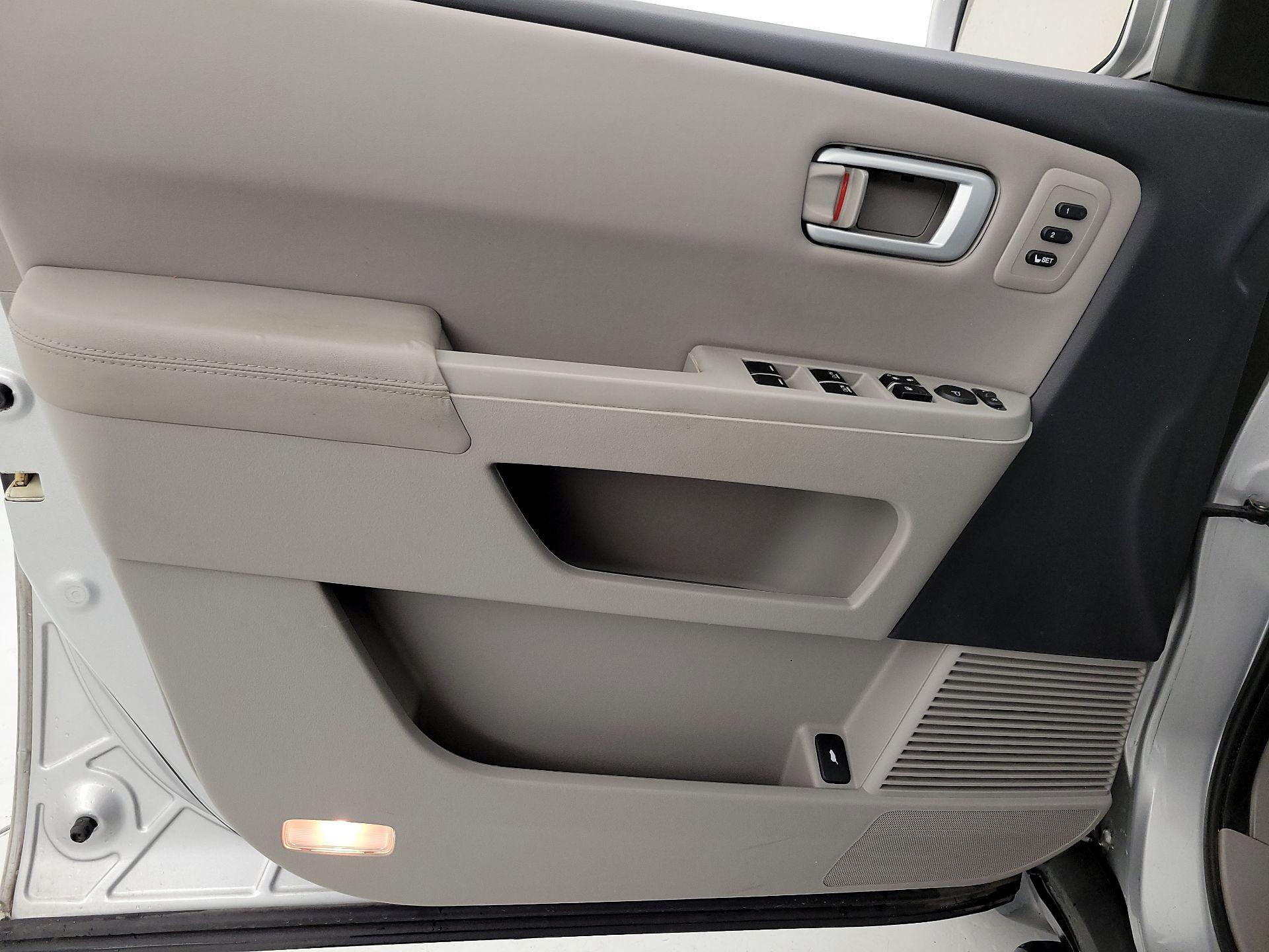 Thumbnail: 2015 Honda Pilot - 12