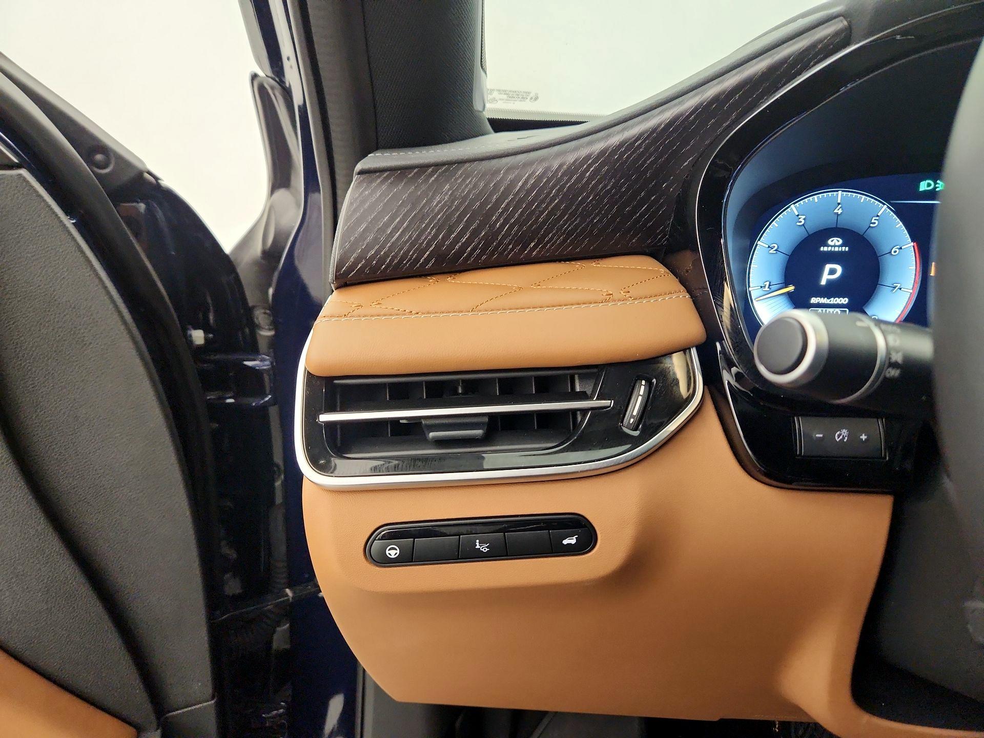 Thumbnail: 2025 INFINITI QX60 - 13