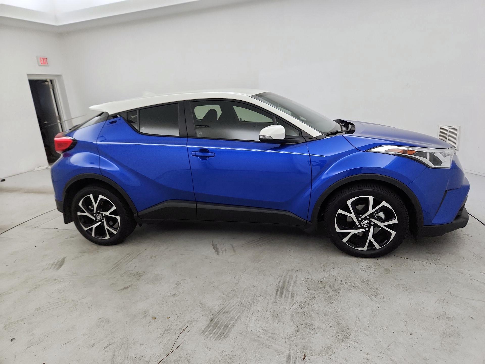 Thumbnail: 2018 Toyota C-HR - 4