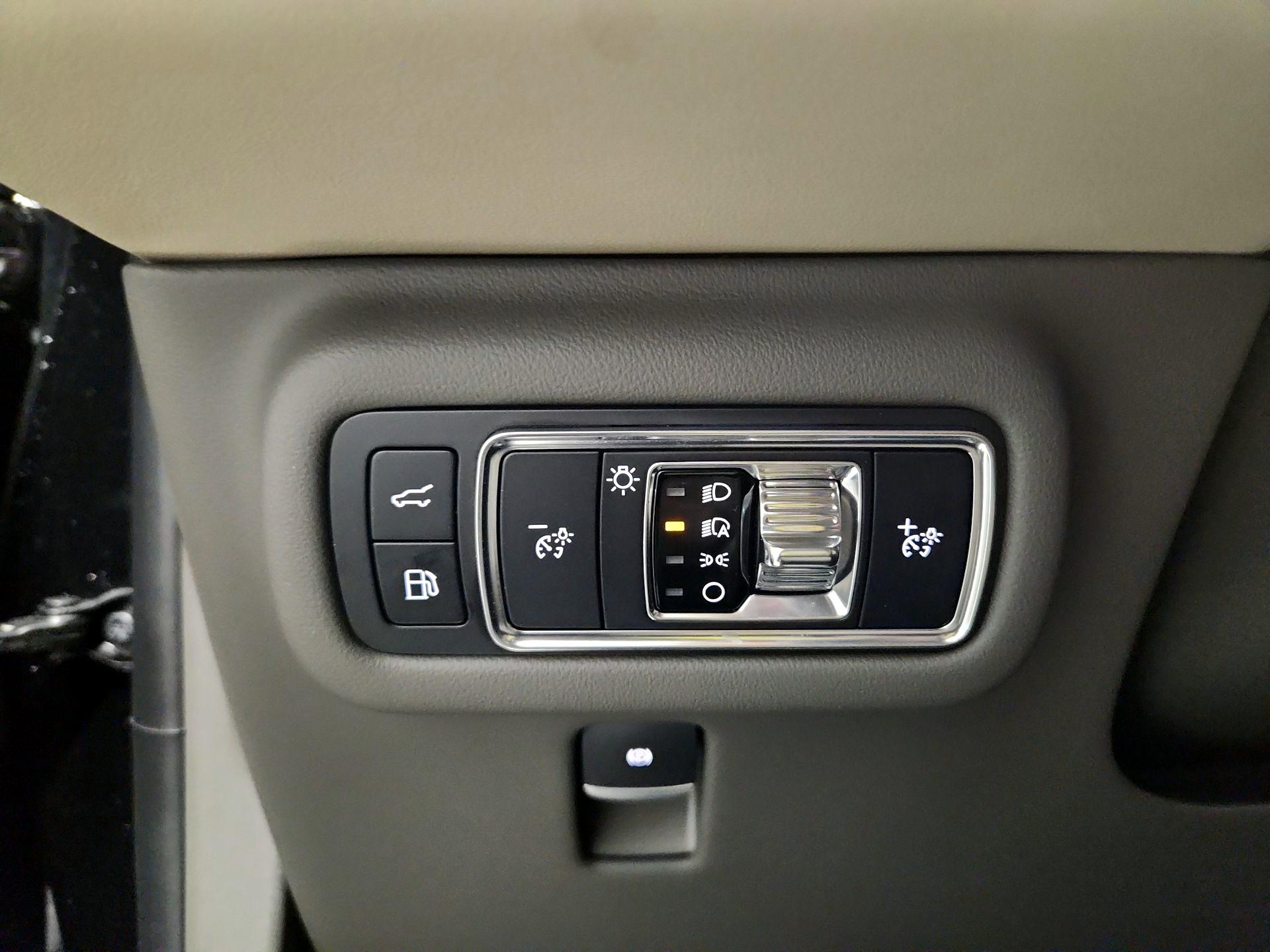 Thumbnail: 2024 Lincoln Nautilus - 13