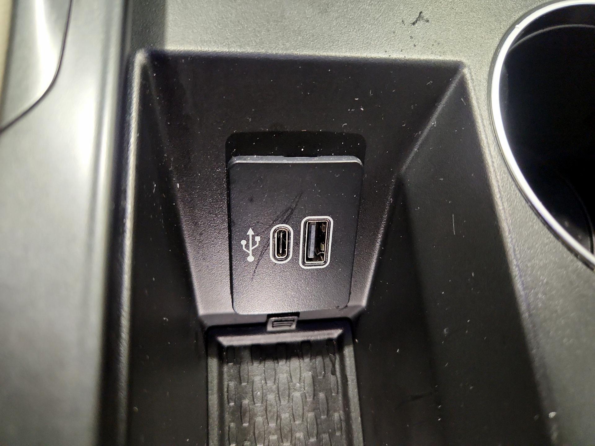 Thumbnail: 2024 Lincoln Nautilus - 18