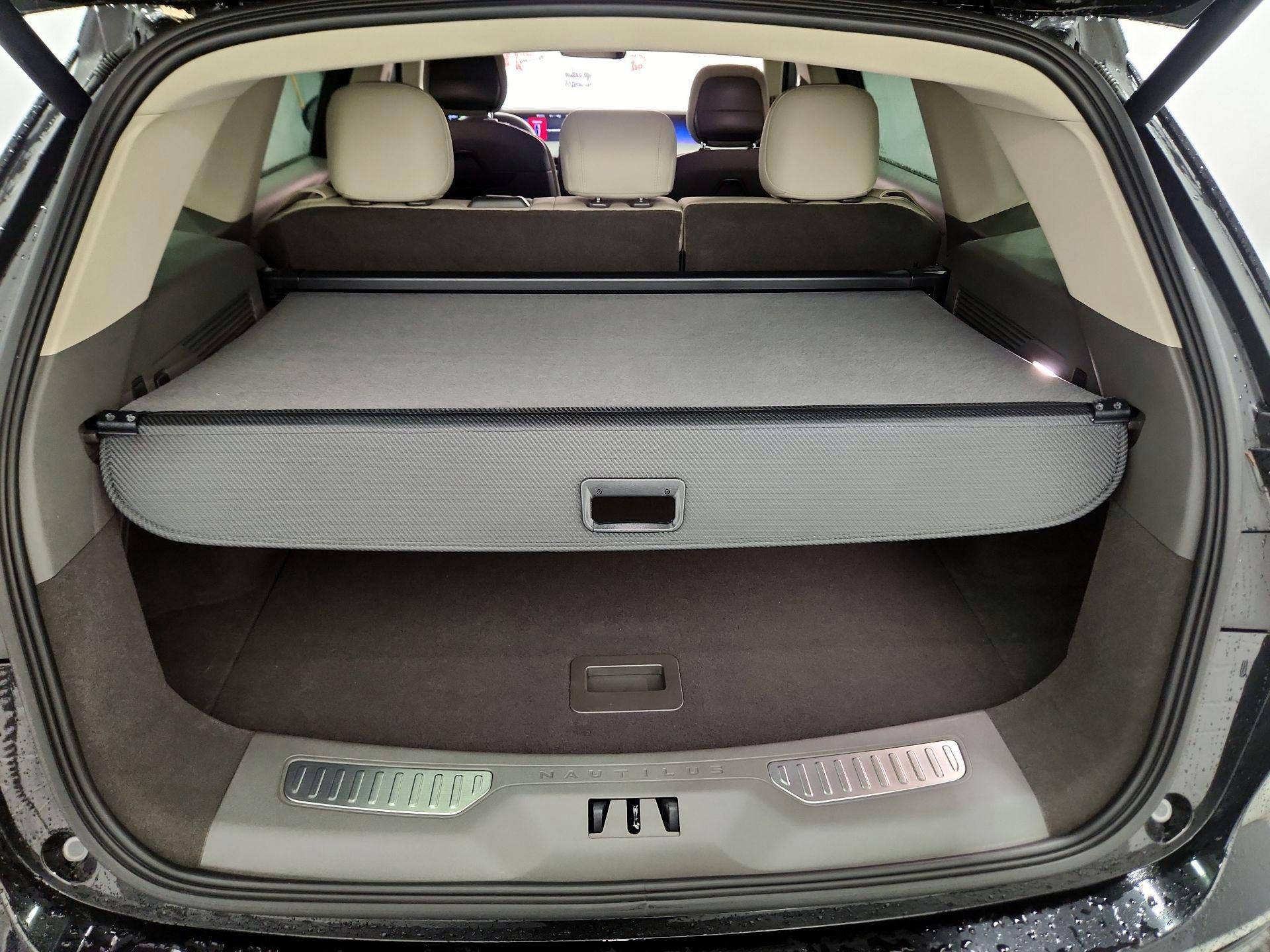 Thumbnail: 2024 Lincoln Nautilus - 20