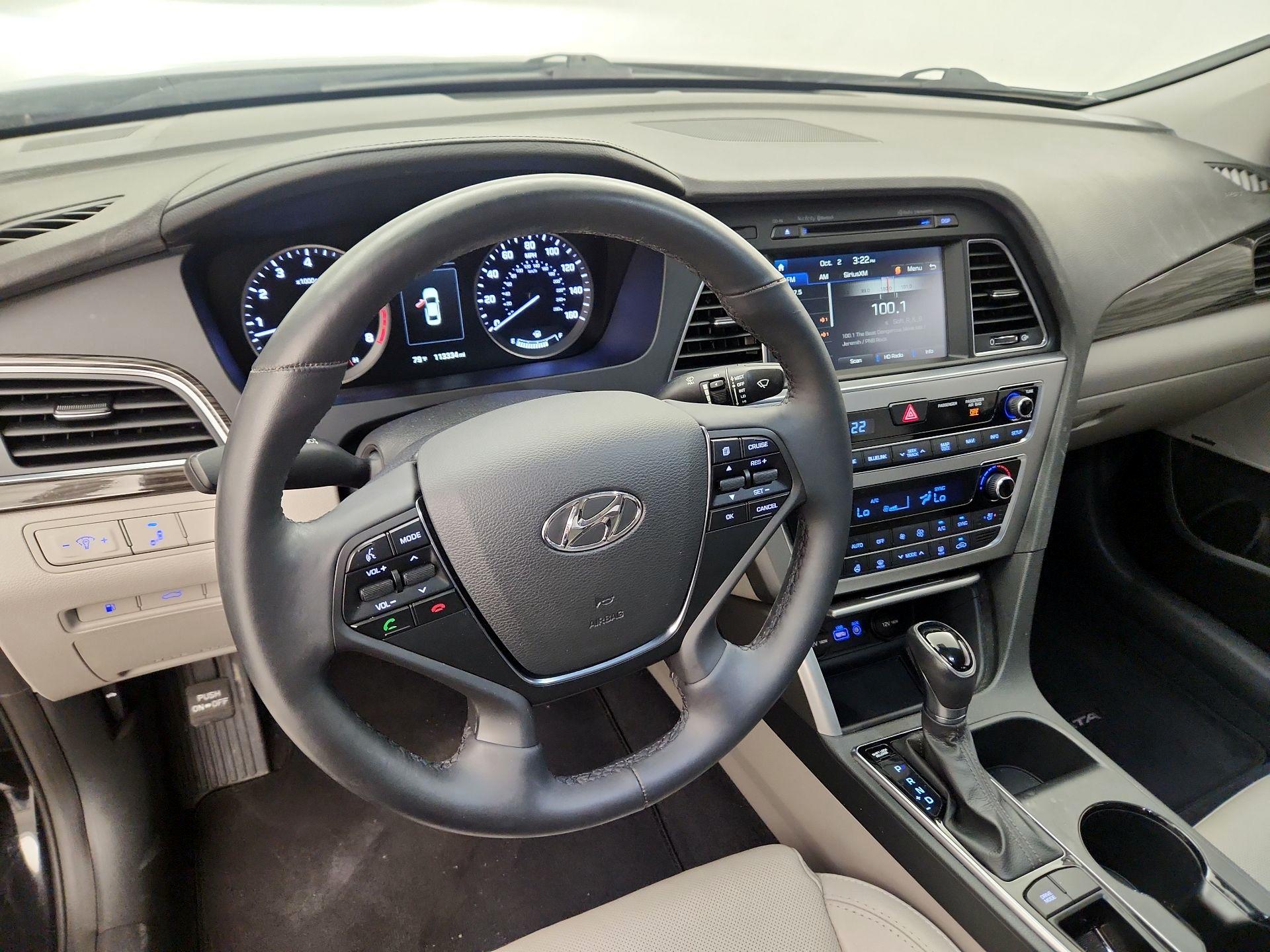 Thumbnail: 2015 Hyundai Sonata - 9