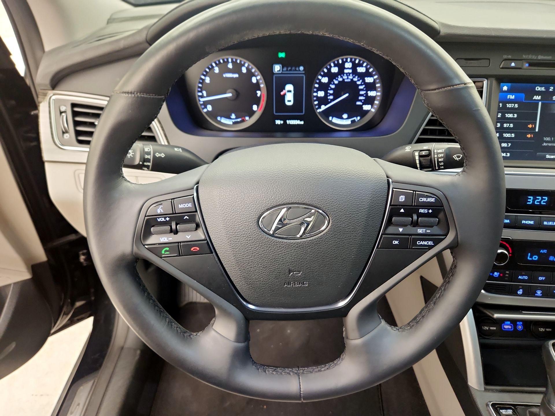 Thumbnail: 2015 Hyundai Sonata - 10