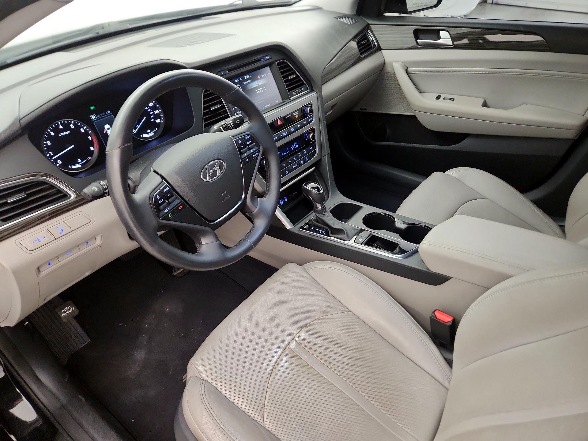 Thumbnail: 2015 Hyundai Sonata - 11
