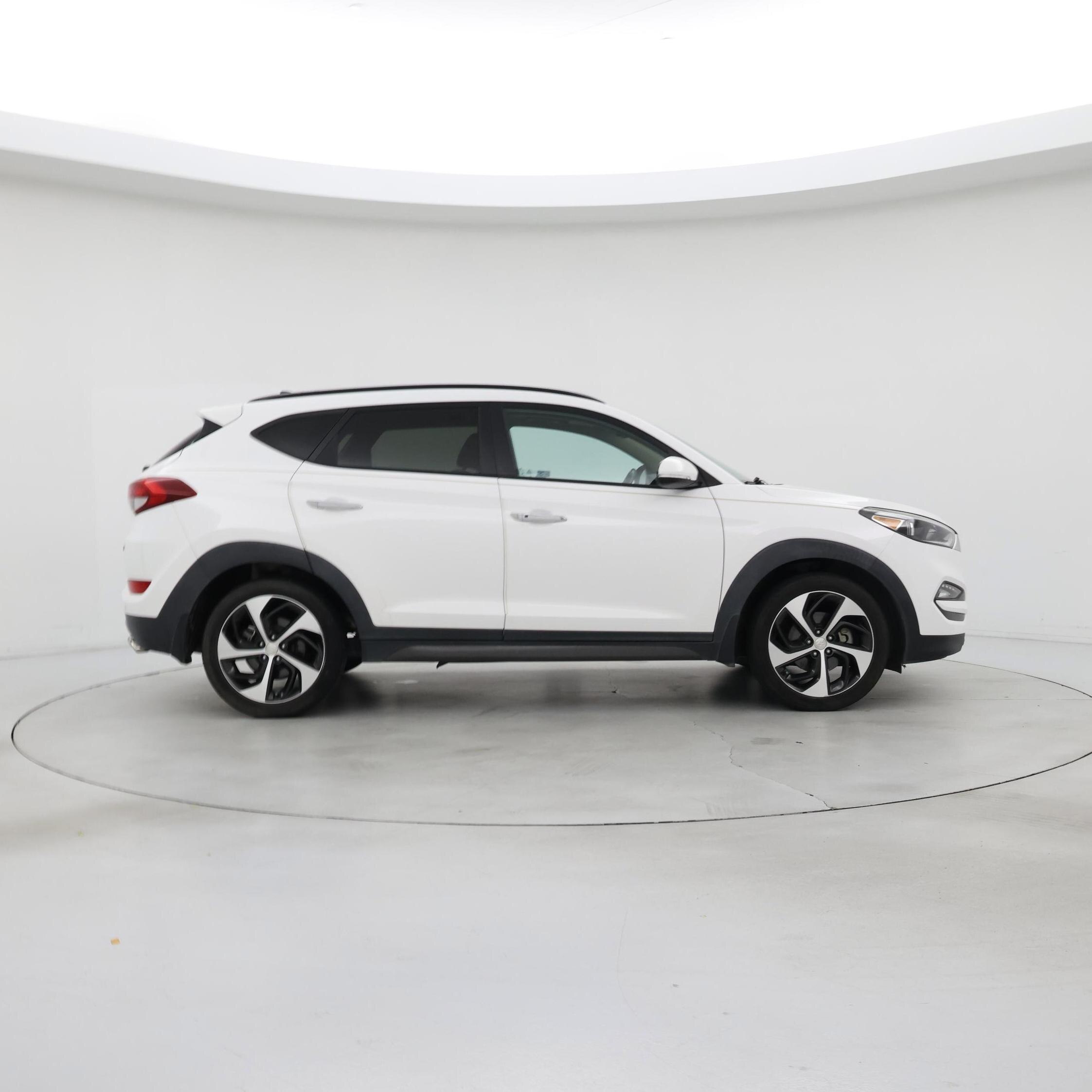 Thumbnail: 2016 Hyundai Tucson - 7