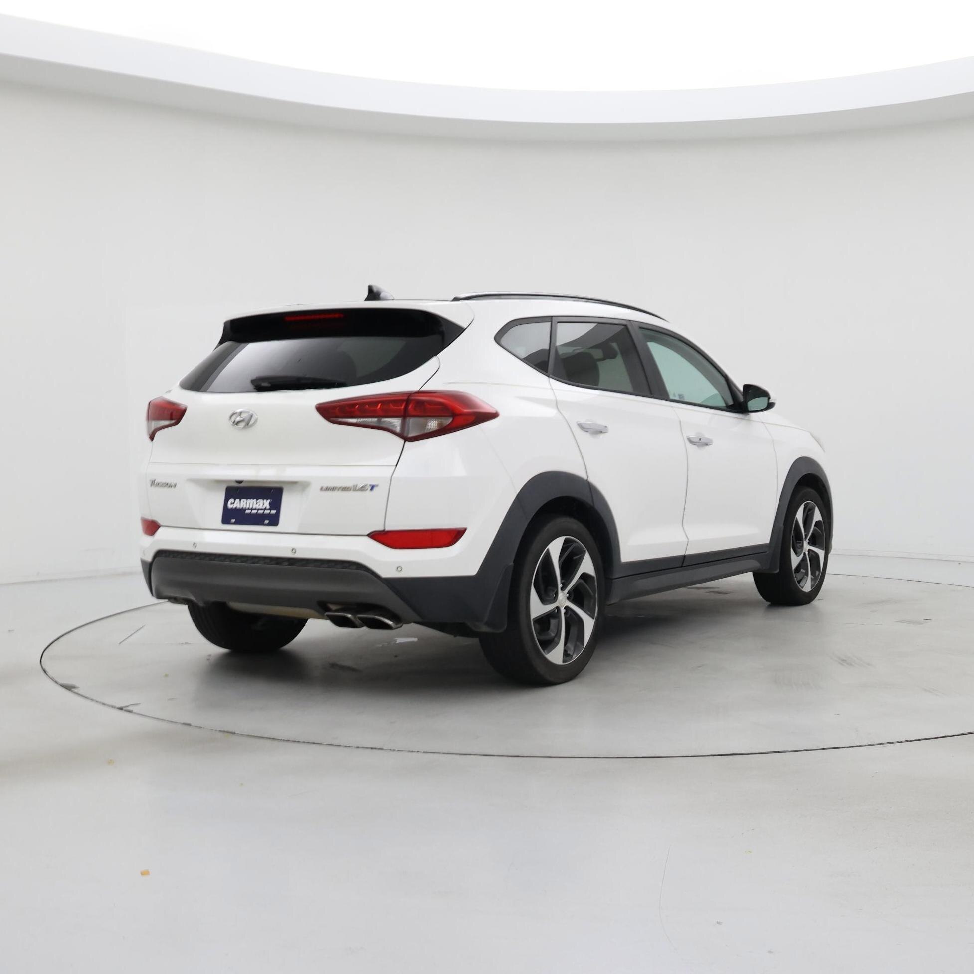 Thumbnail: 2016 Hyundai Tucson - 8