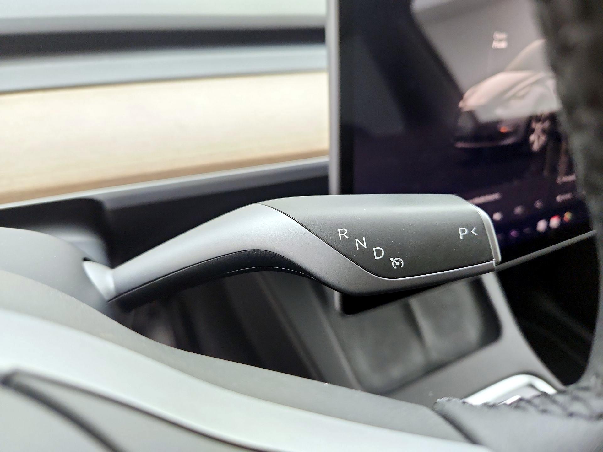 Thumbnail: 2023 Tesla Model Y - 17