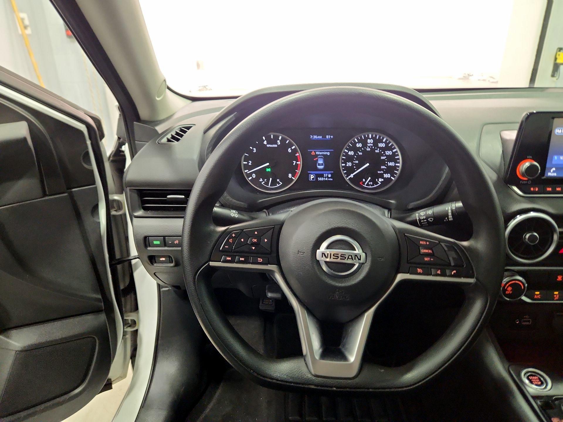 Thumbnail: 2022 Nissan Sentra - 10