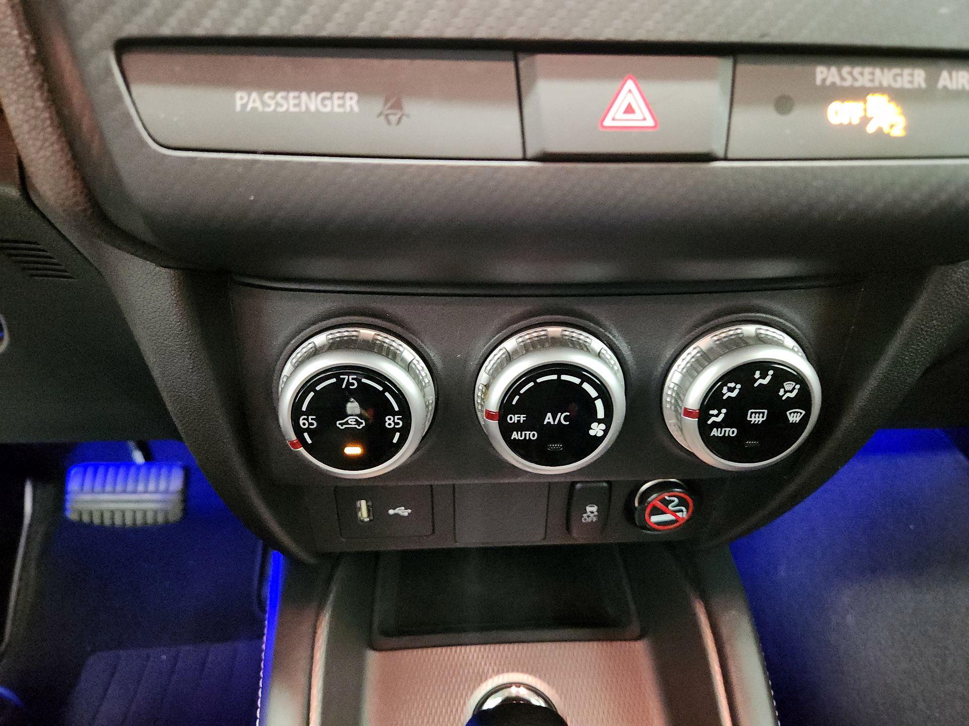 Thumbnail: 2023 Mitsubishi Outlander Sport - 16