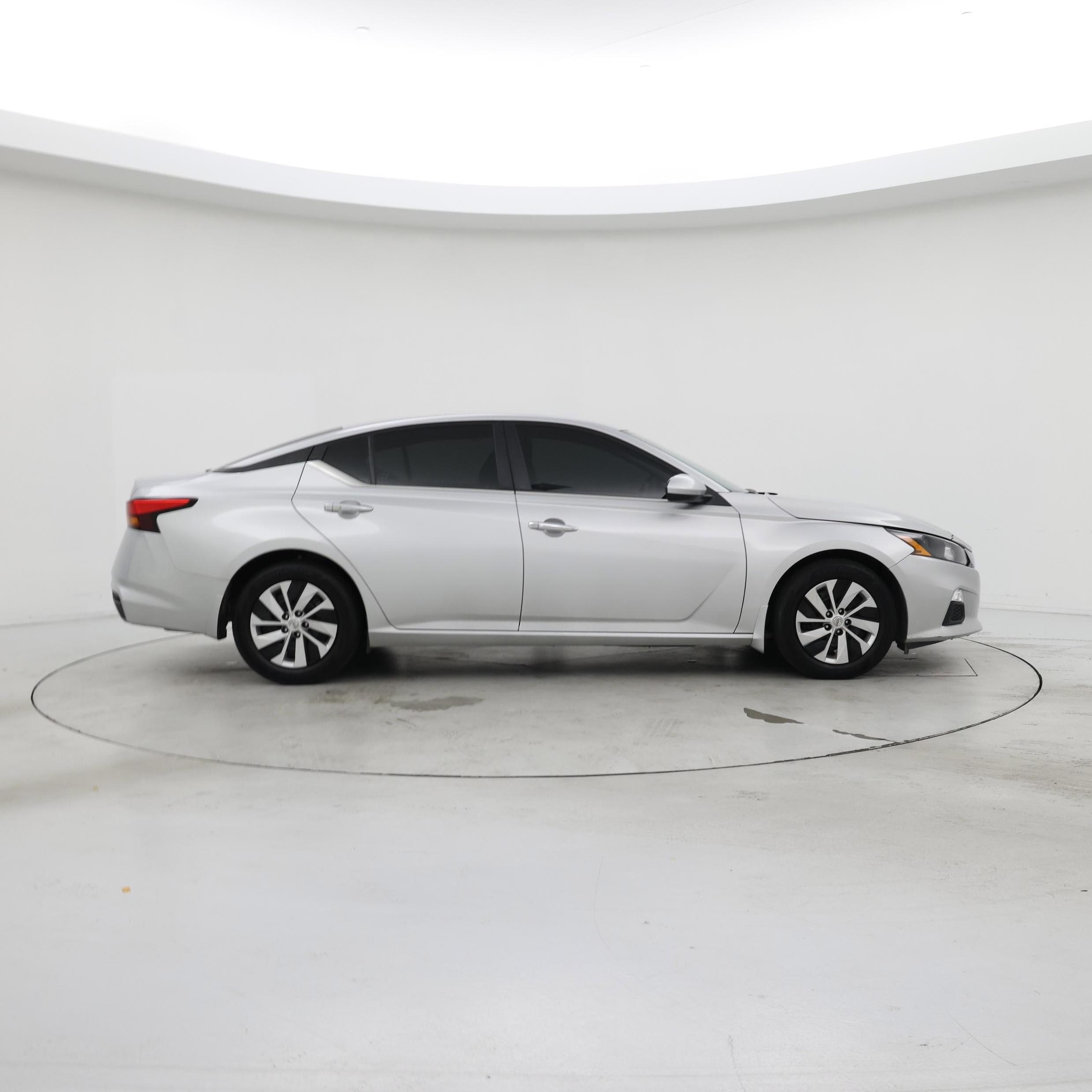 Thumbnail: 2022 Nissan Altima - 7